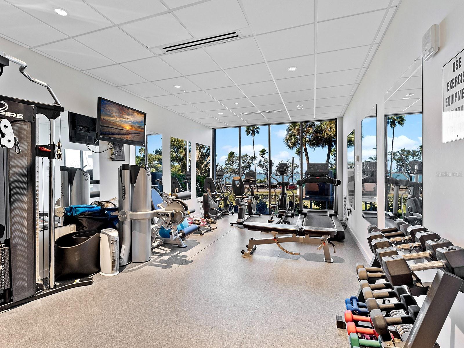 Image 21 of 23 For 770 Palm Avenue 1201