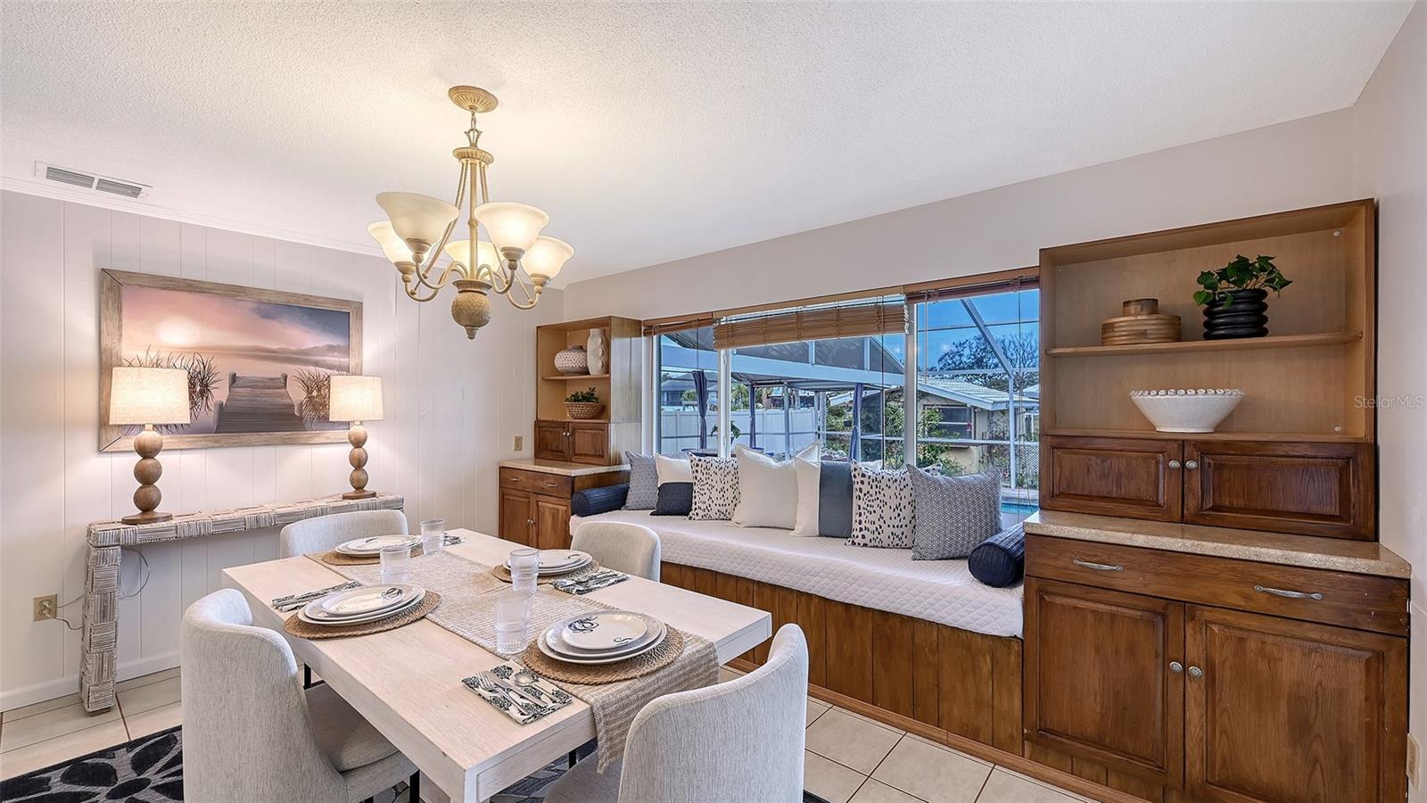 Image 20 of 93 For 619 Albee Farm Road N