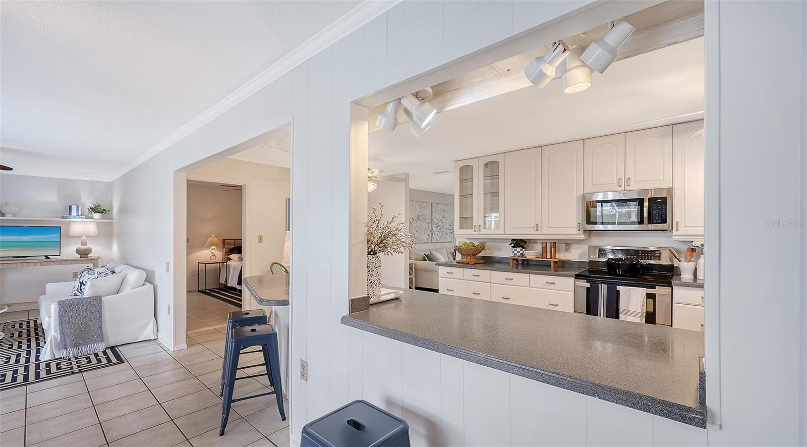 Image 23 of 93 For 619 Albee Farm Road N