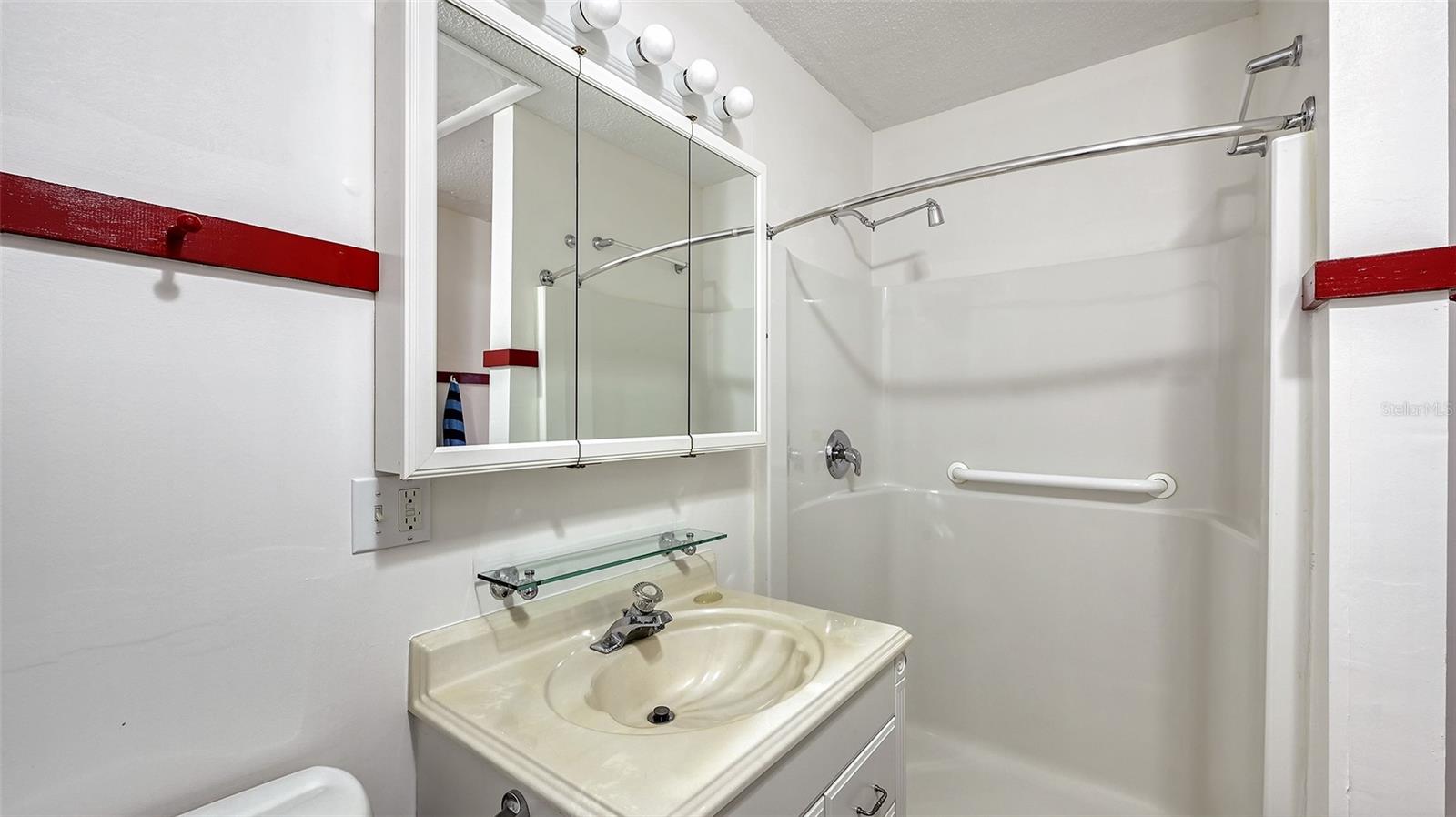 Image 37 of 93 For 619 Albee Farm Road N