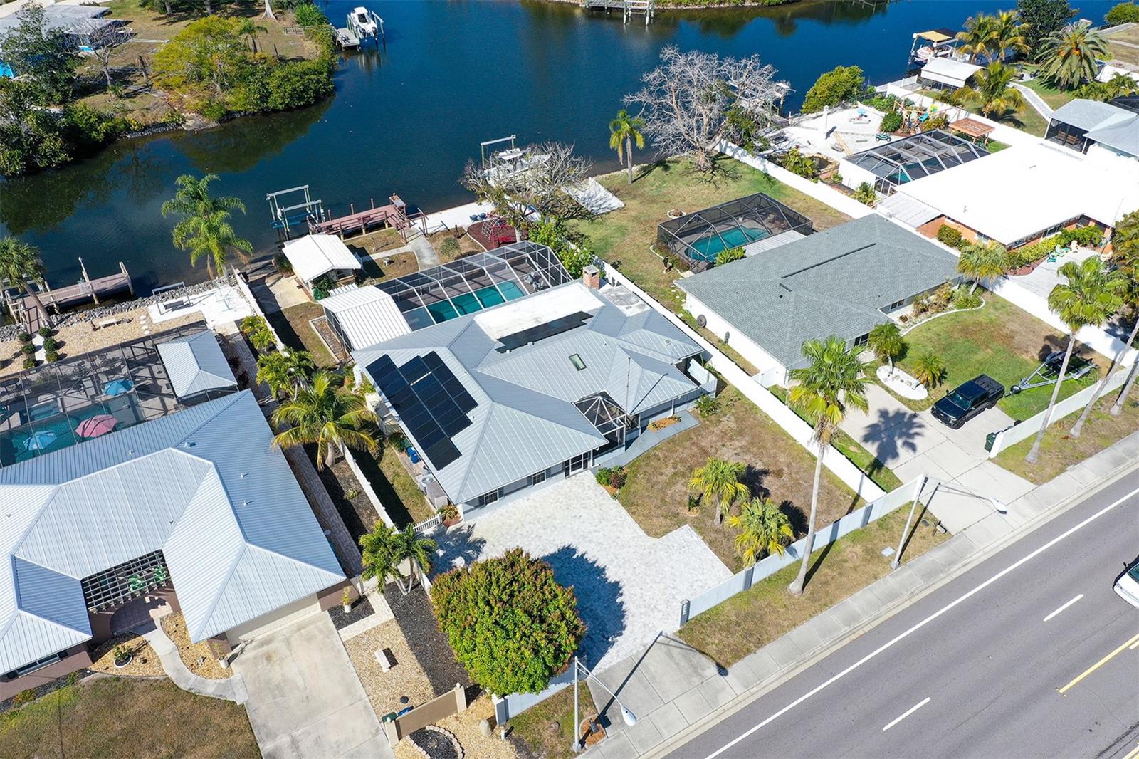 Image 5 of 93 For 619 Albee Farm Road N