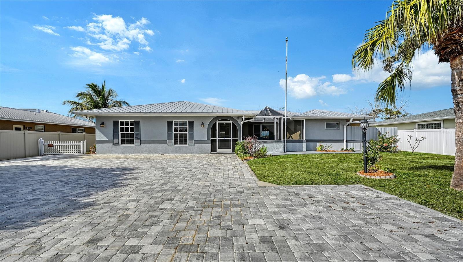 Image 7 of 93 For 619 Albee Farm Road N