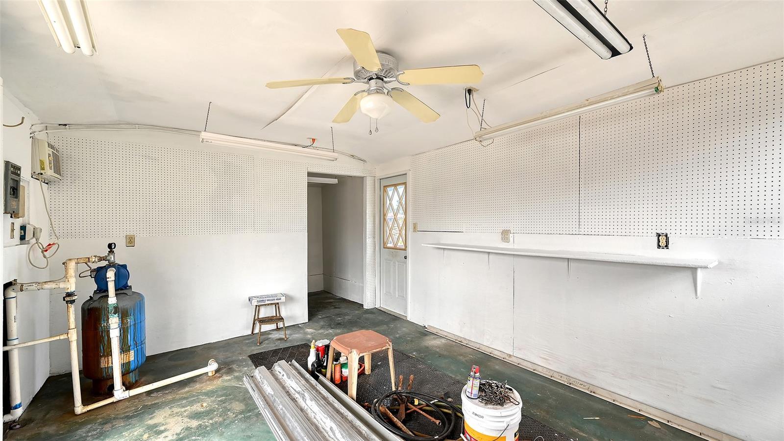 Image 72 of 93 For 619 Albee Farm Road N