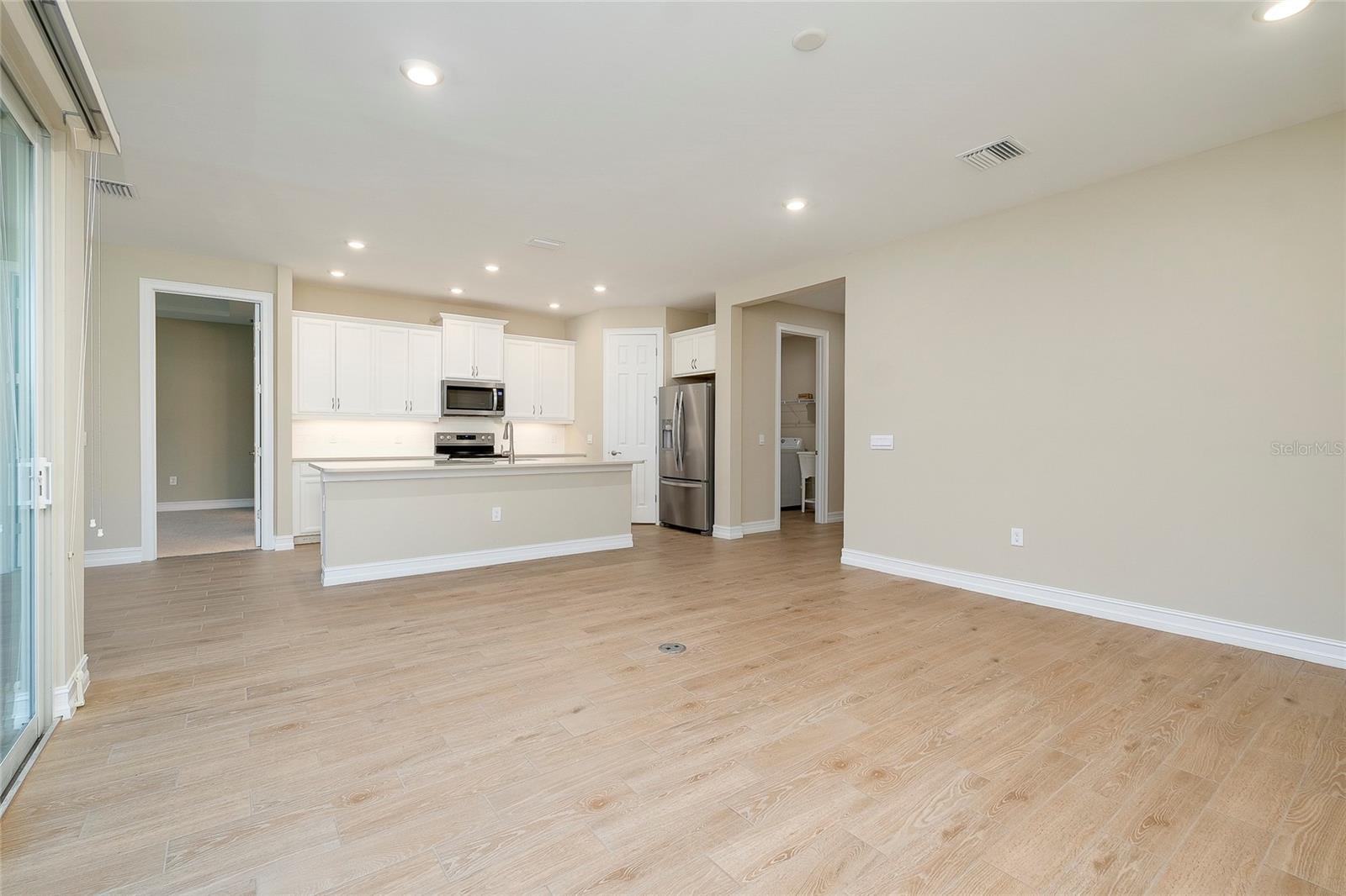 Image 12 of 79 For 438 Ibiza Loop