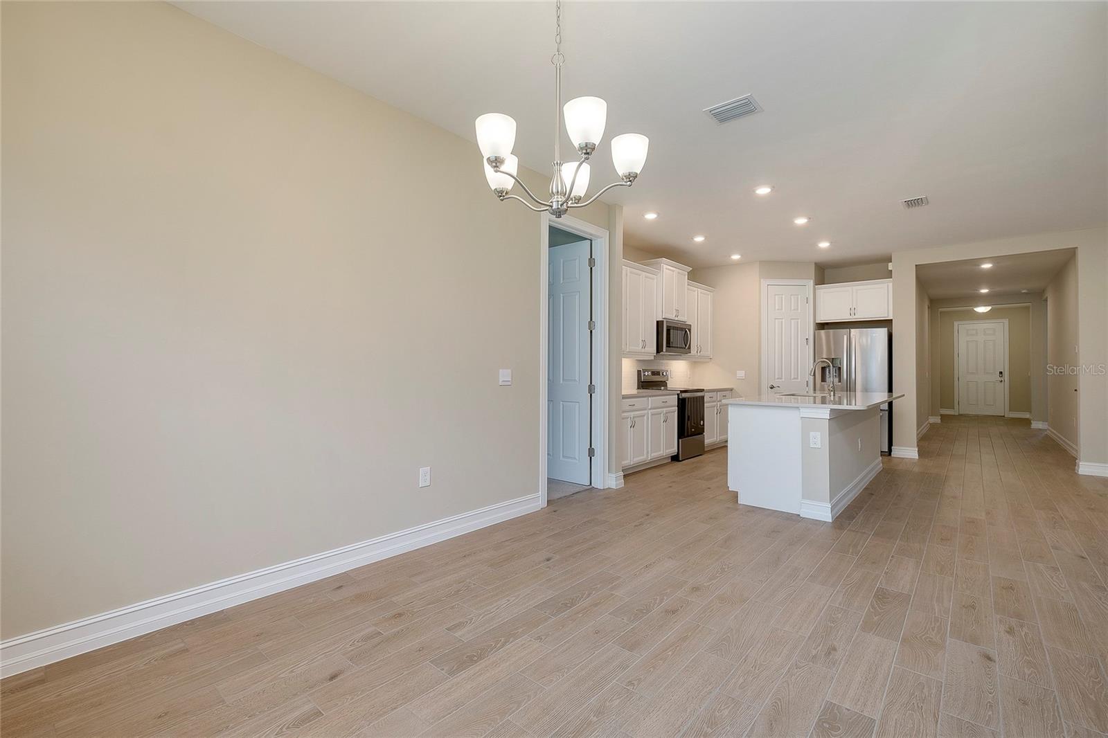 Image 29 of 79 For 438 Ibiza Loop