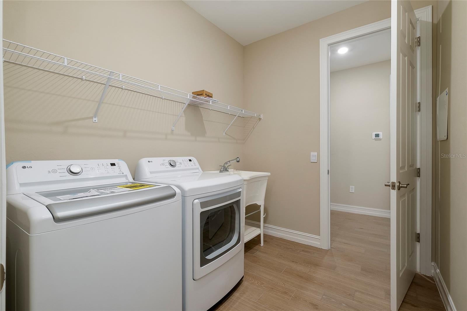 Image 43 of 79 For 438 Ibiza Loop