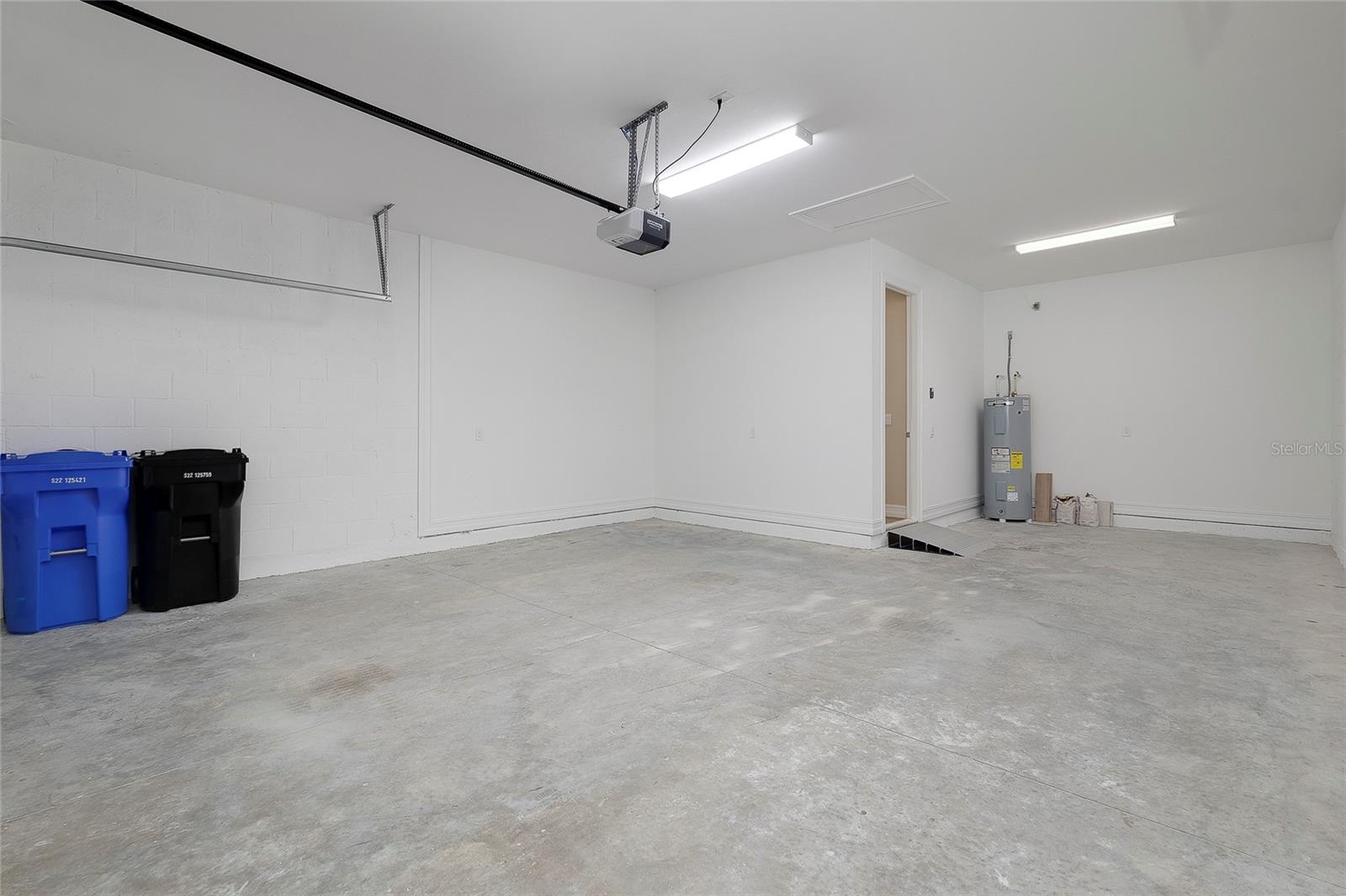 Image 56 of 79 For 438 Ibiza Loop