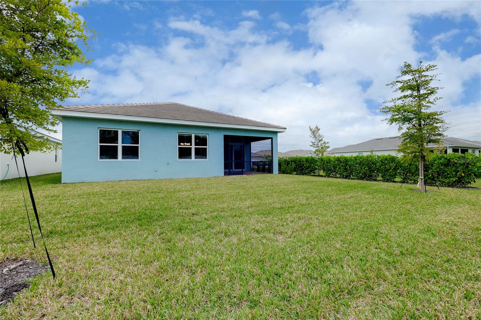 Image 65 of 79 For 438 Ibiza Loop