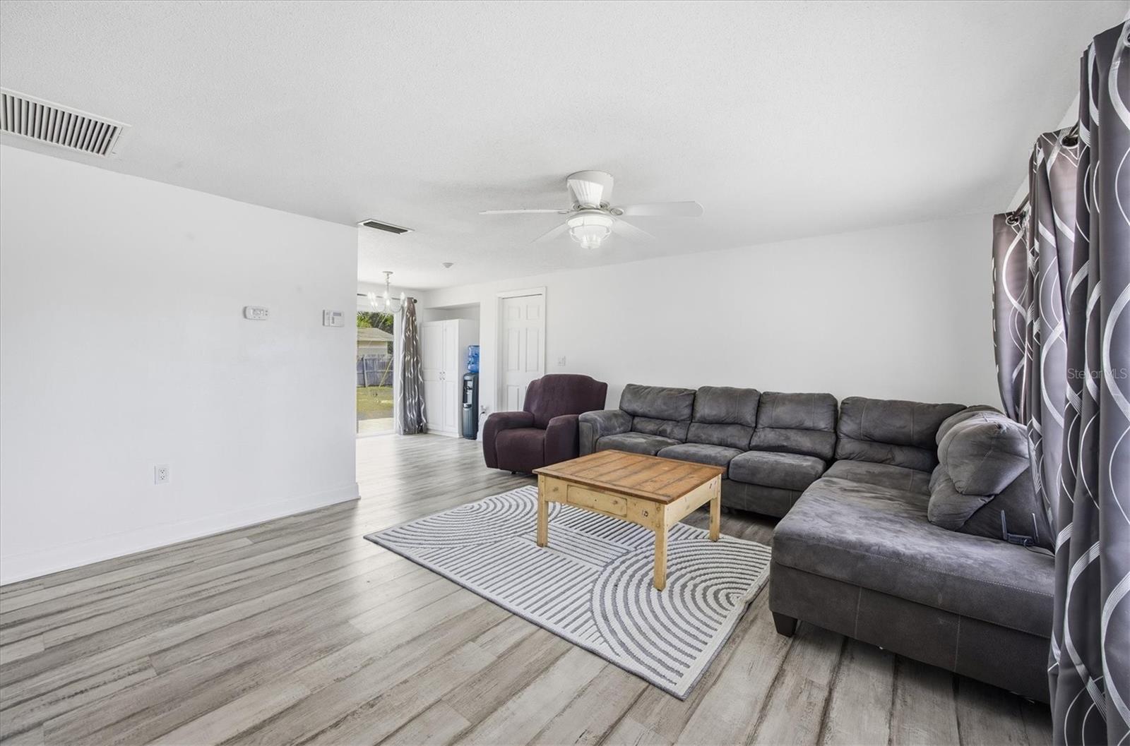 Image 6 of 48 For 5755 Oxalis Road