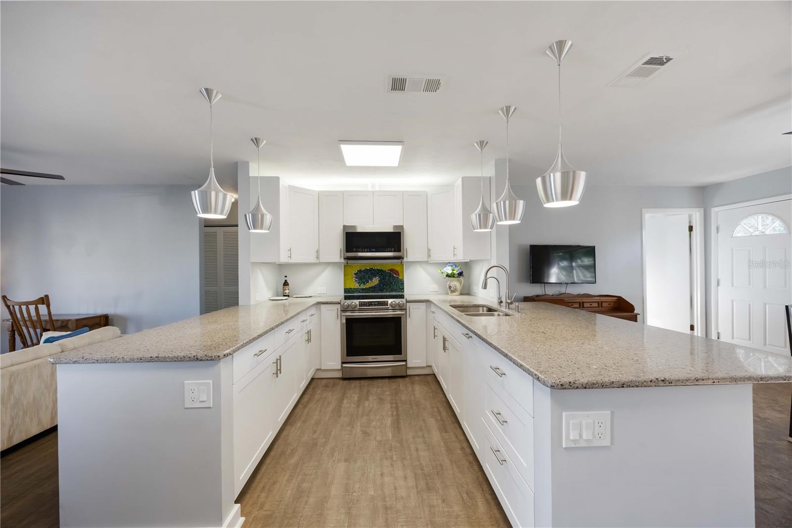 Image 10 of 33 For 436 Circlewood Drive J5