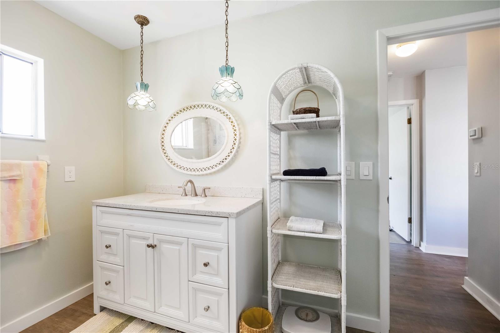 Image 18 of 33 For 436 Circlewood Drive J5