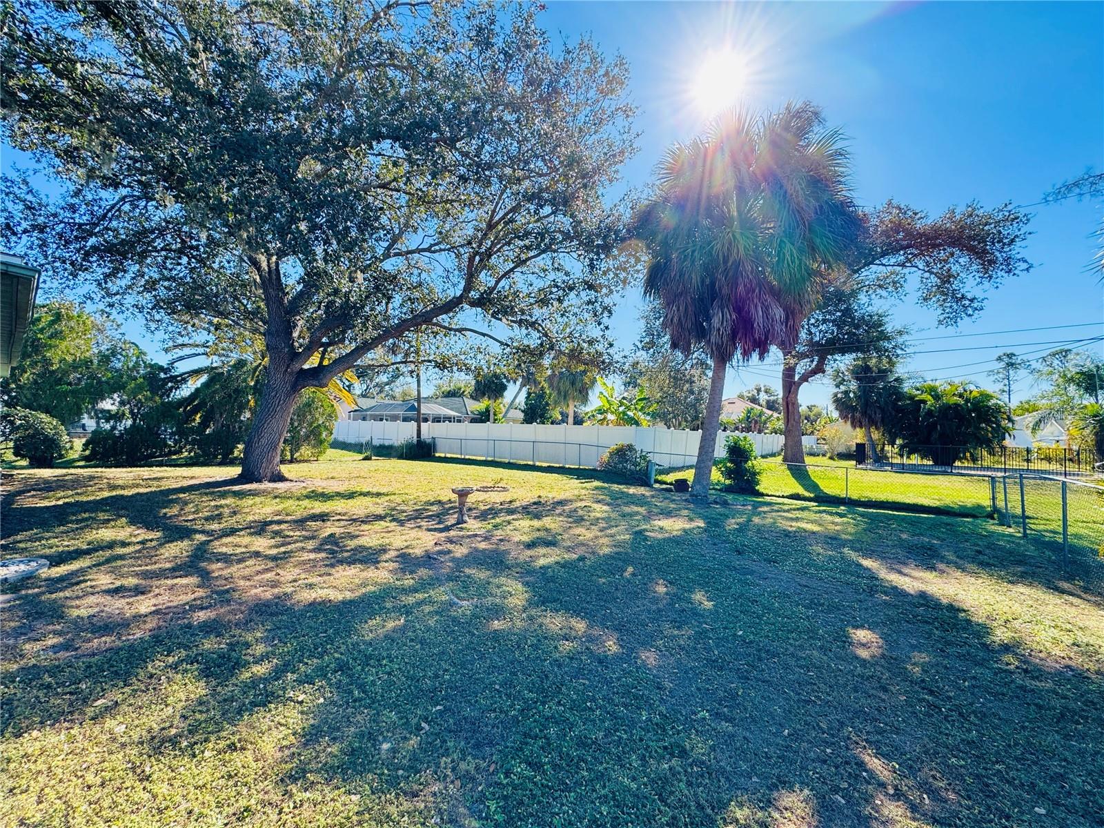 Image 12 of 63 For 20363 Mount Prospect Avenue