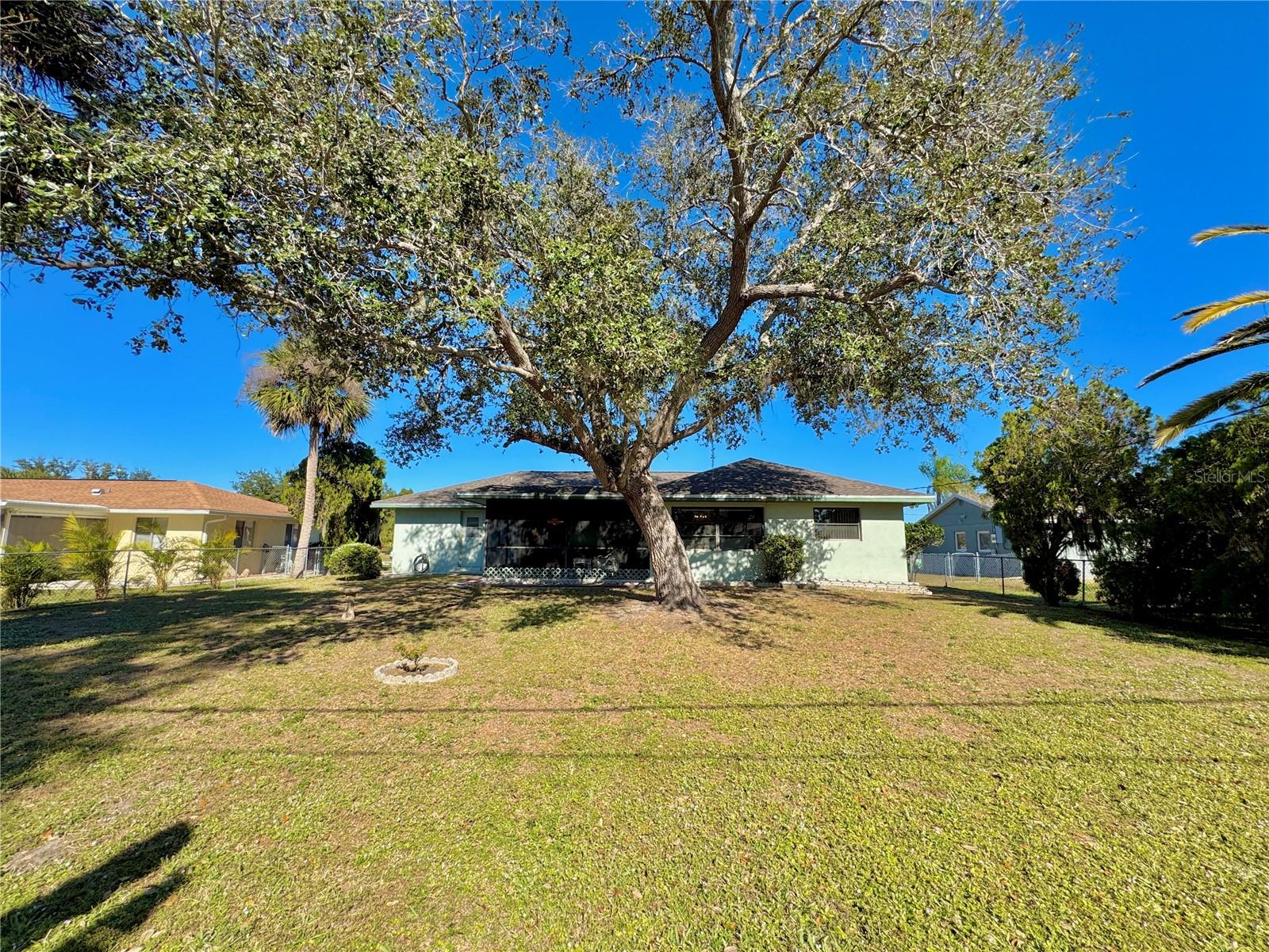 Image 13 of 63 For 20363 Mount Prospect Avenue