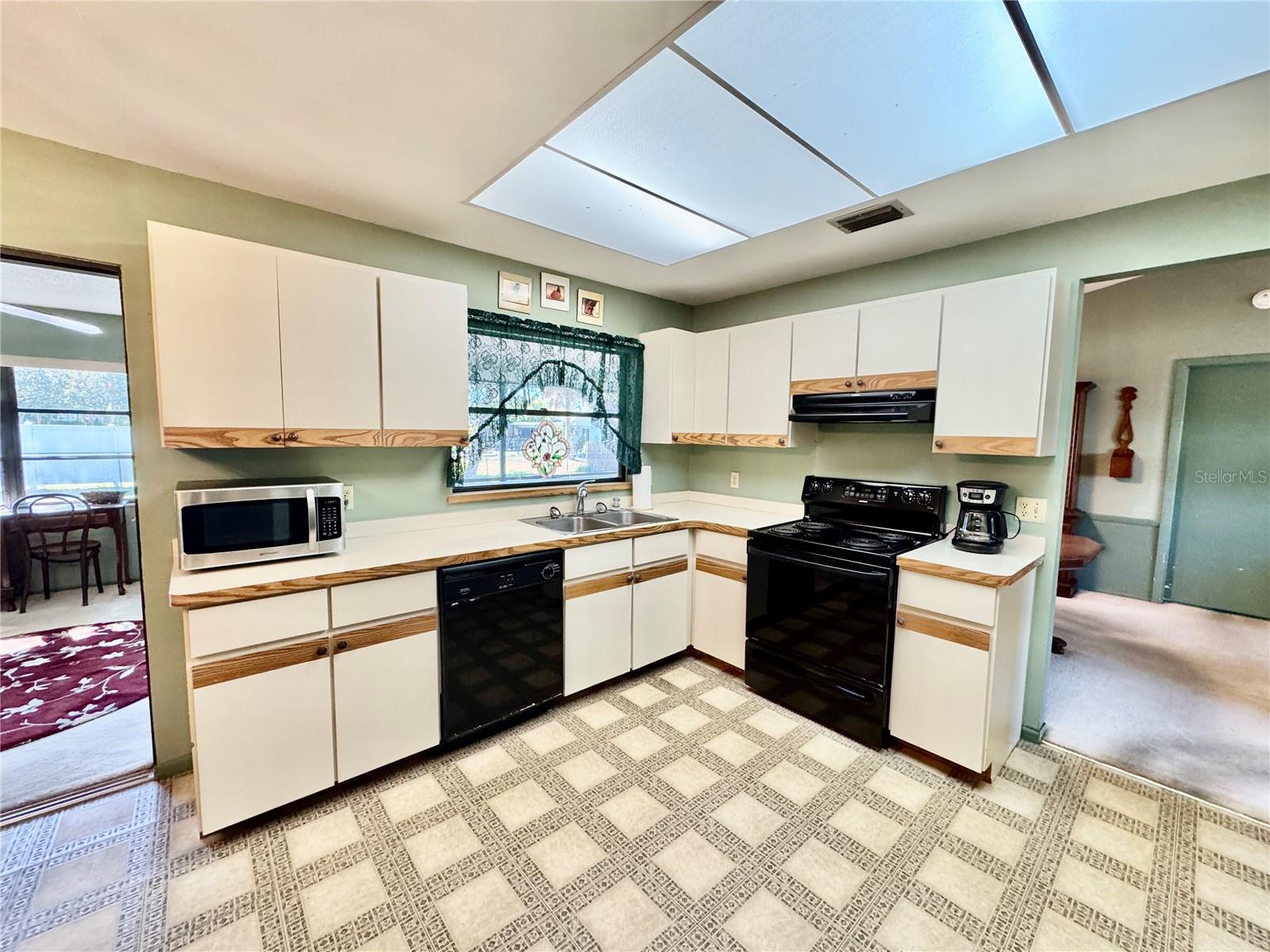 Image 32 of 63 For 20363 Mount Prospect Avenue