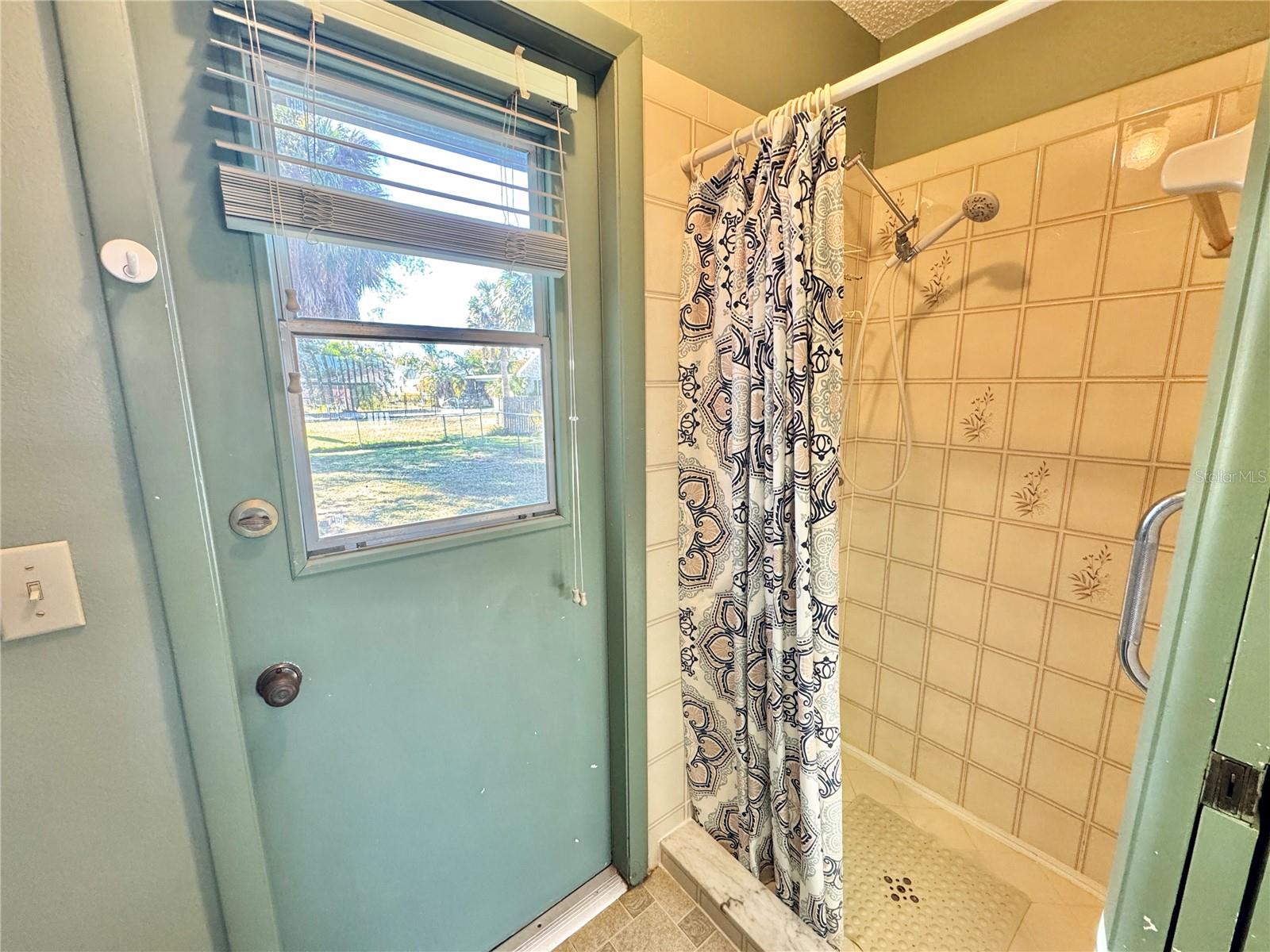 Image 46 of 63 For 20363 Mount Prospect Avenue