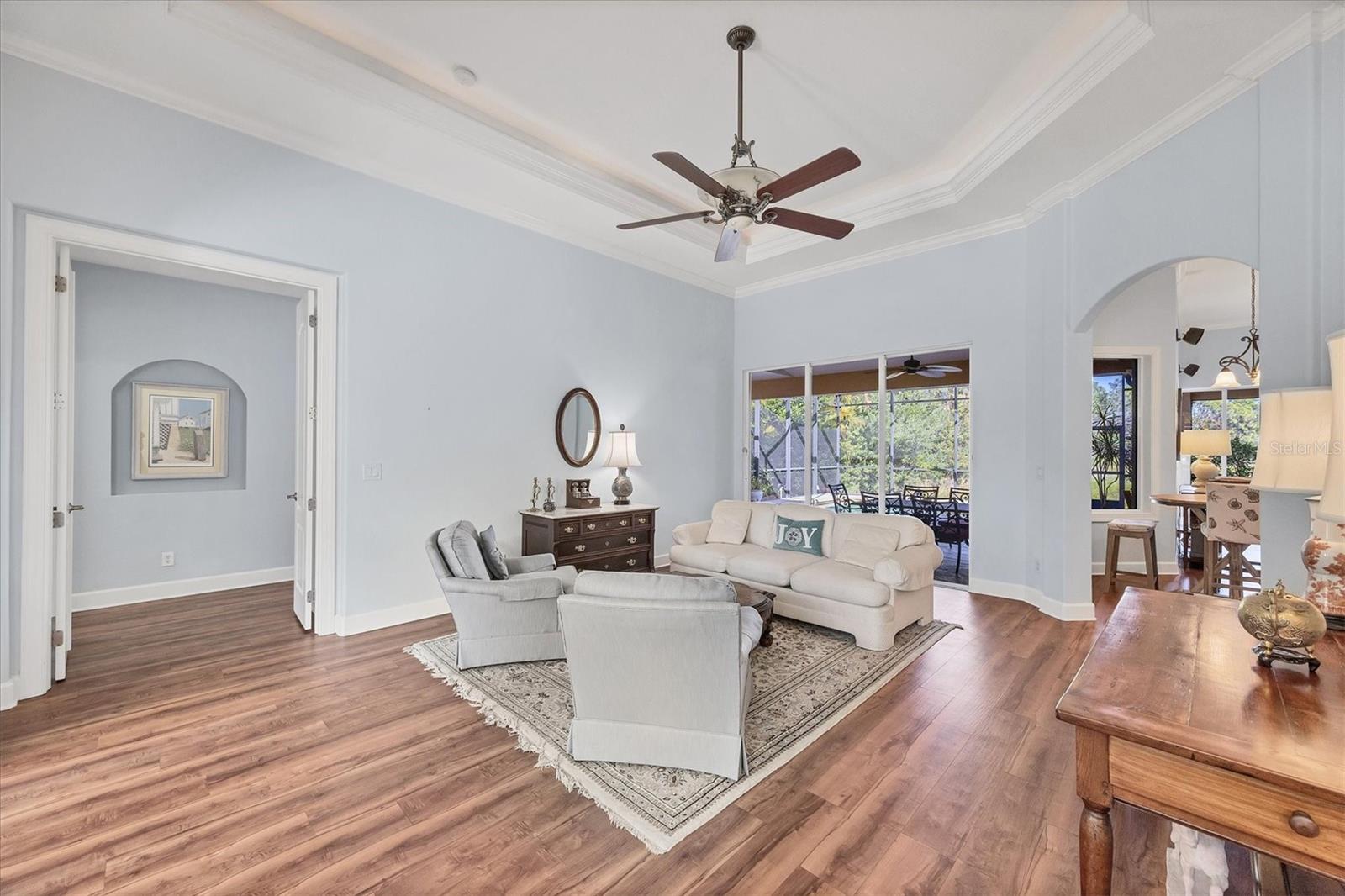 Image 16 of 74 For 4360 Corso Venetia Boulevard