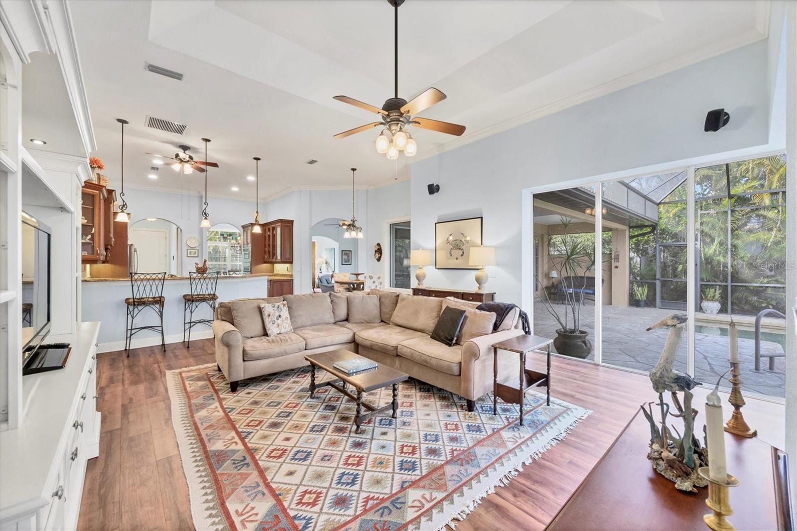 Image 17 of 74 For 4360 Corso Venetia Boulevard