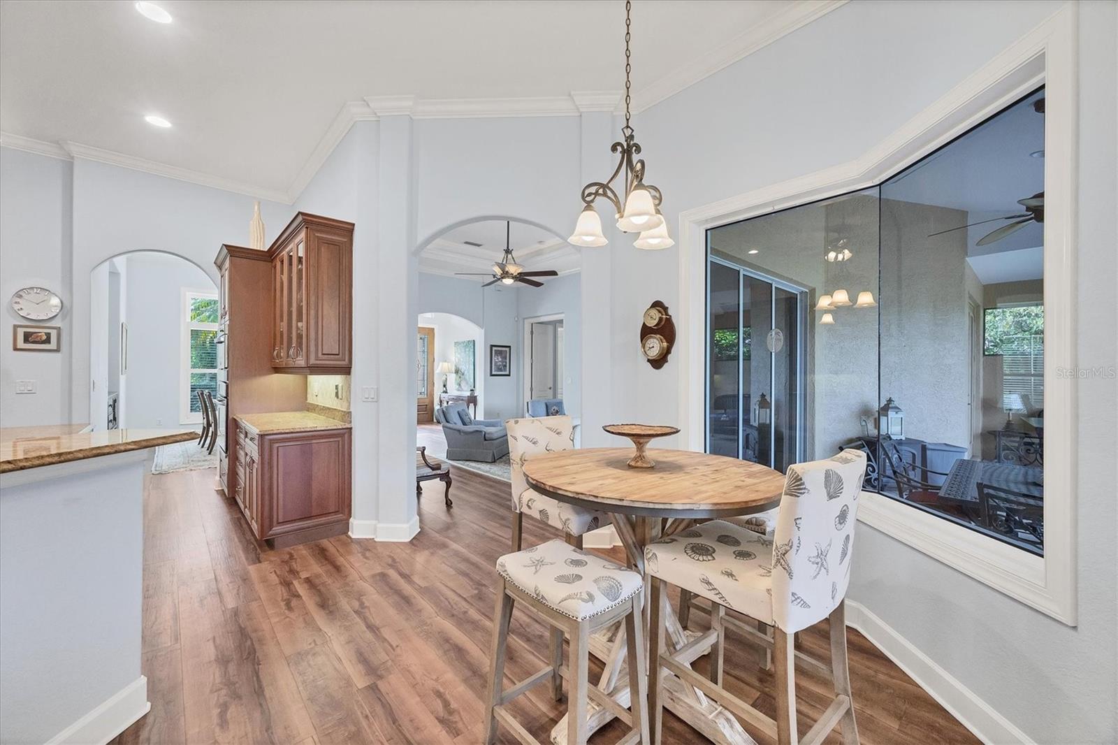 Image 20 of 74 For 4360 Corso Venetia Boulevard