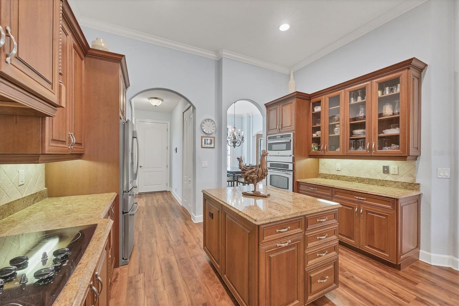 Image 27 of 74 For 4360 Corso Venetia Boulevard