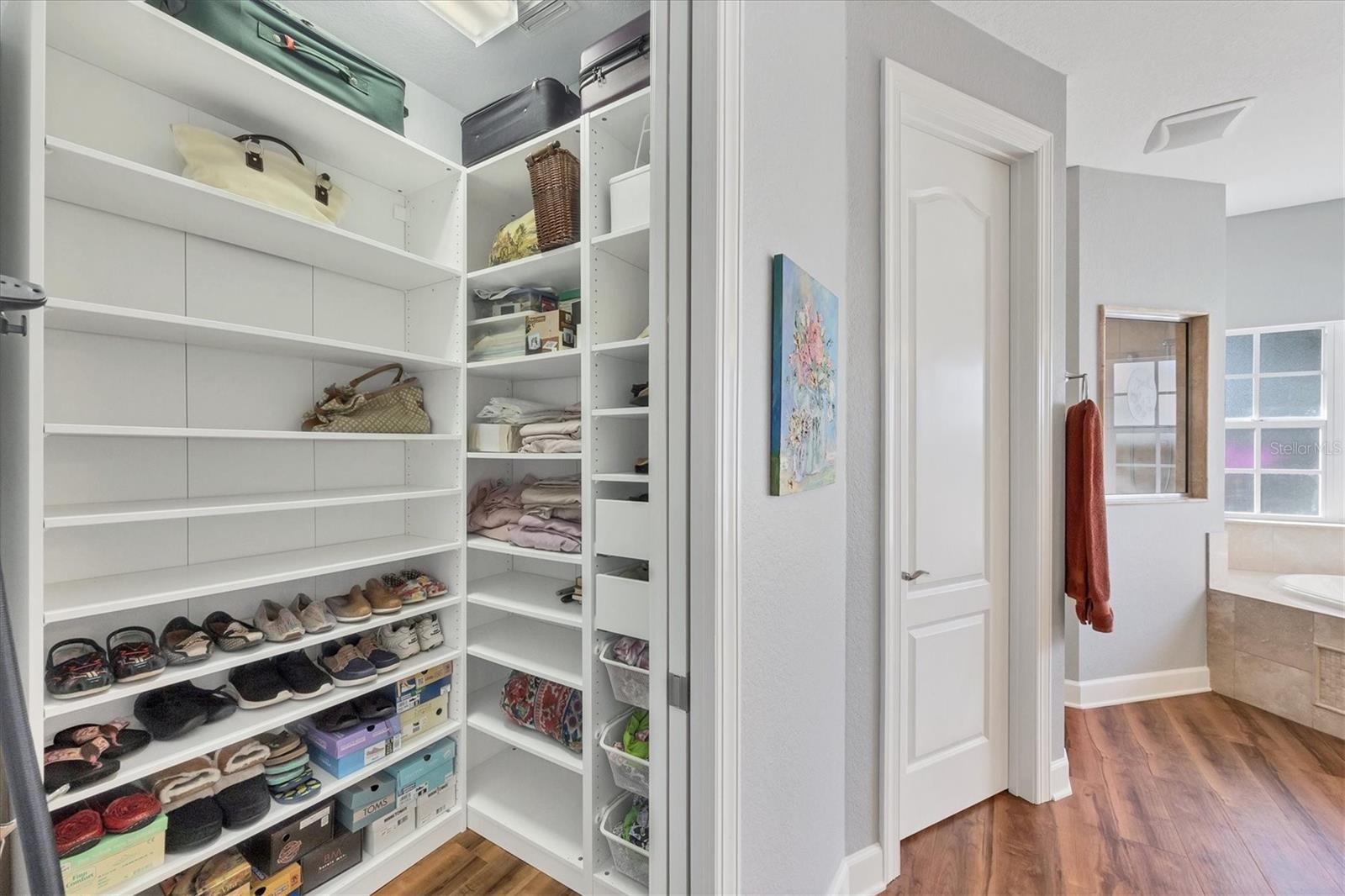 Image 36 of 74 For 4360 Corso Venetia Boulevard