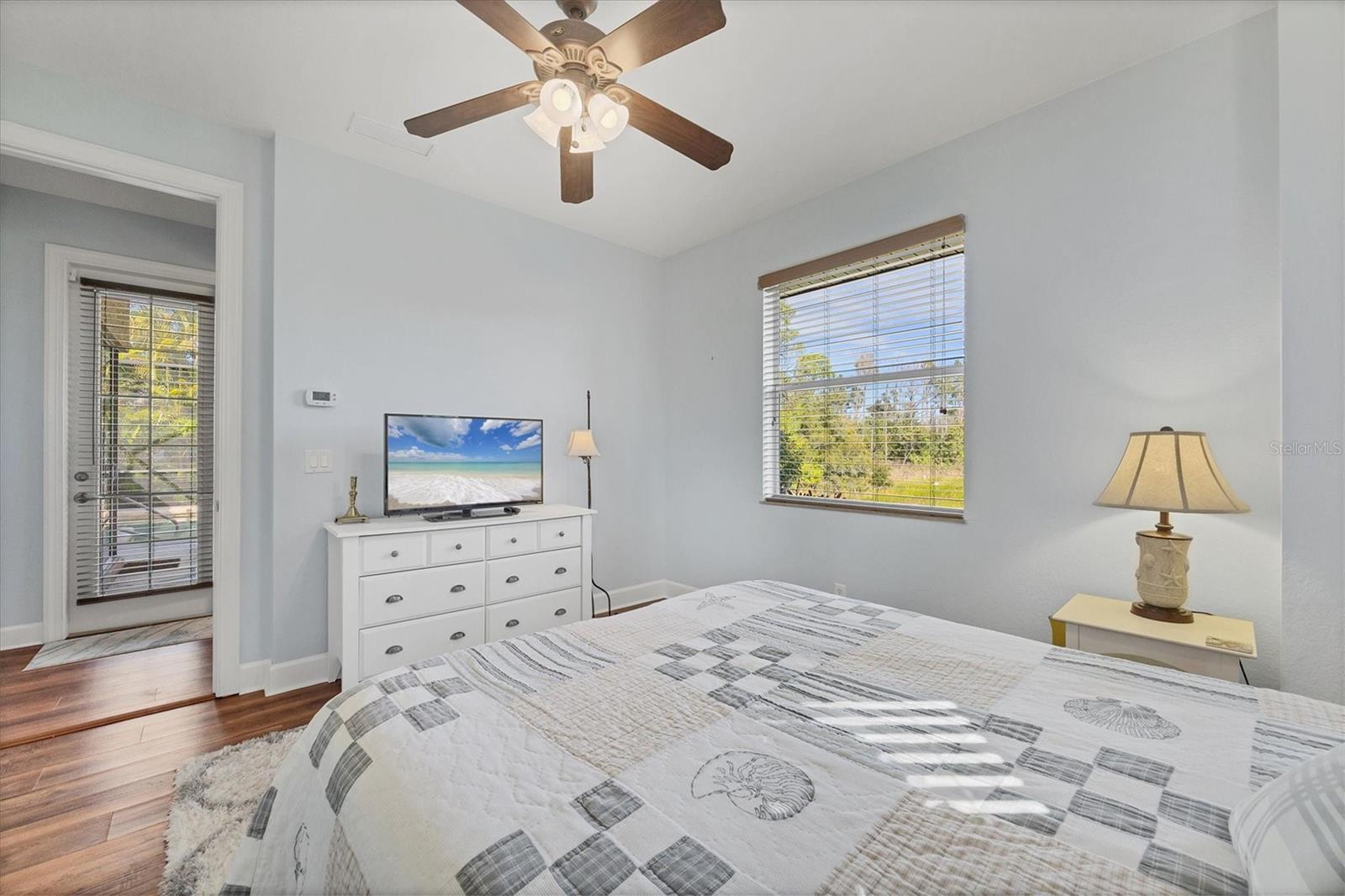 Image 40 of 74 For 4360 Corso Venetia Boulevard