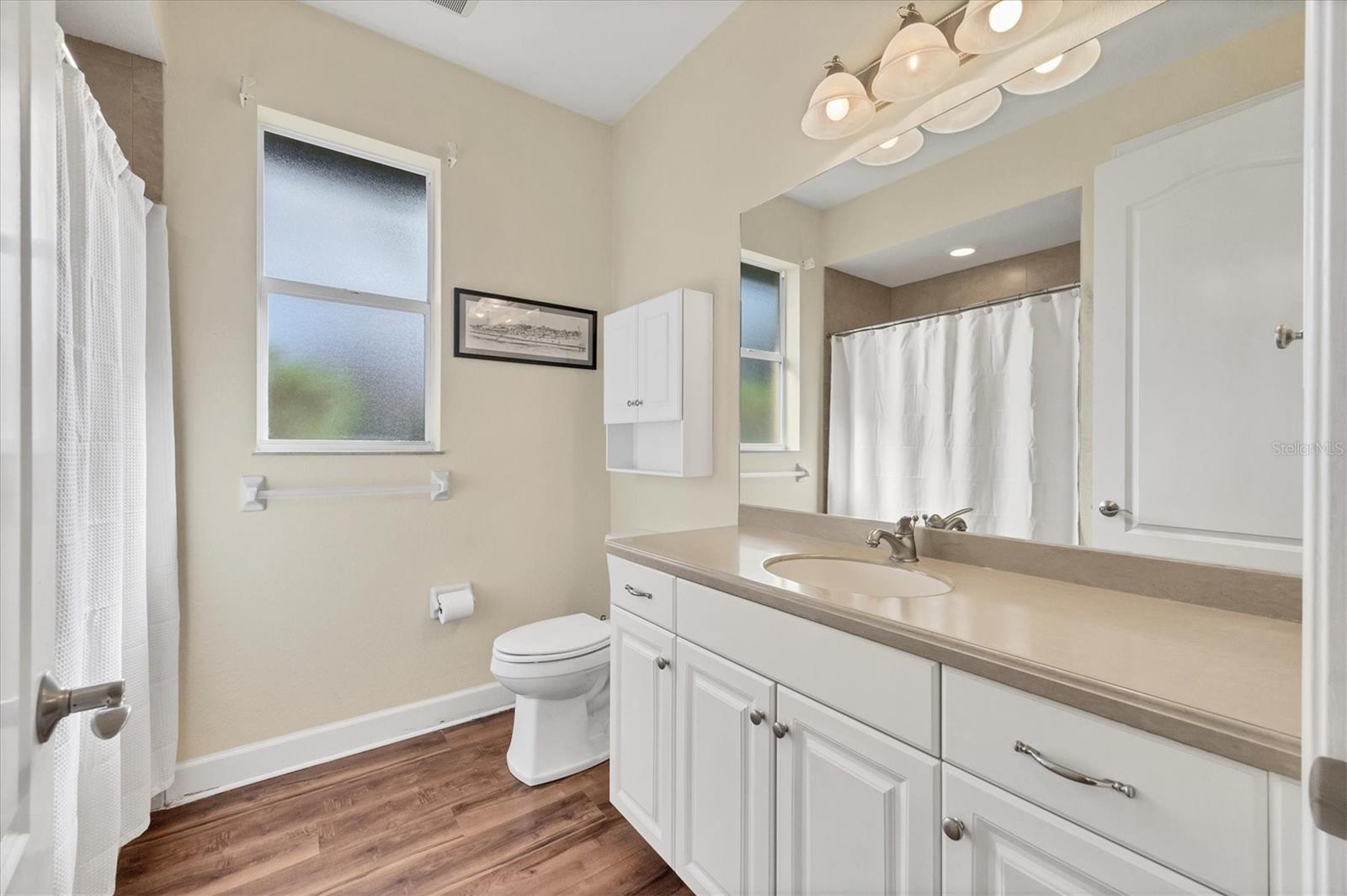 Image 44 of 74 For 4360 Corso Venetia Boulevard