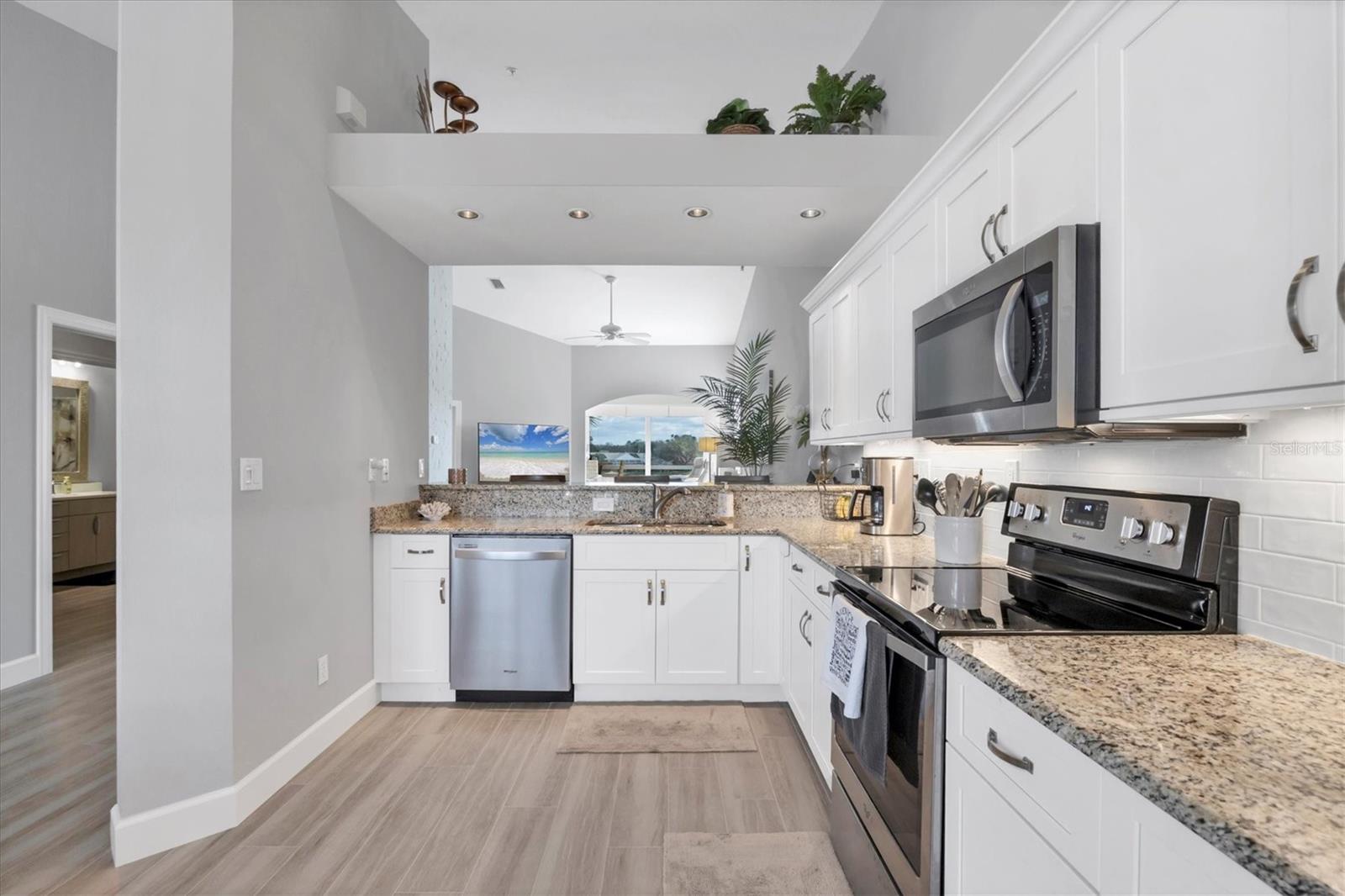 Image 11 of 42 For 119 Woodbridge Drive 203