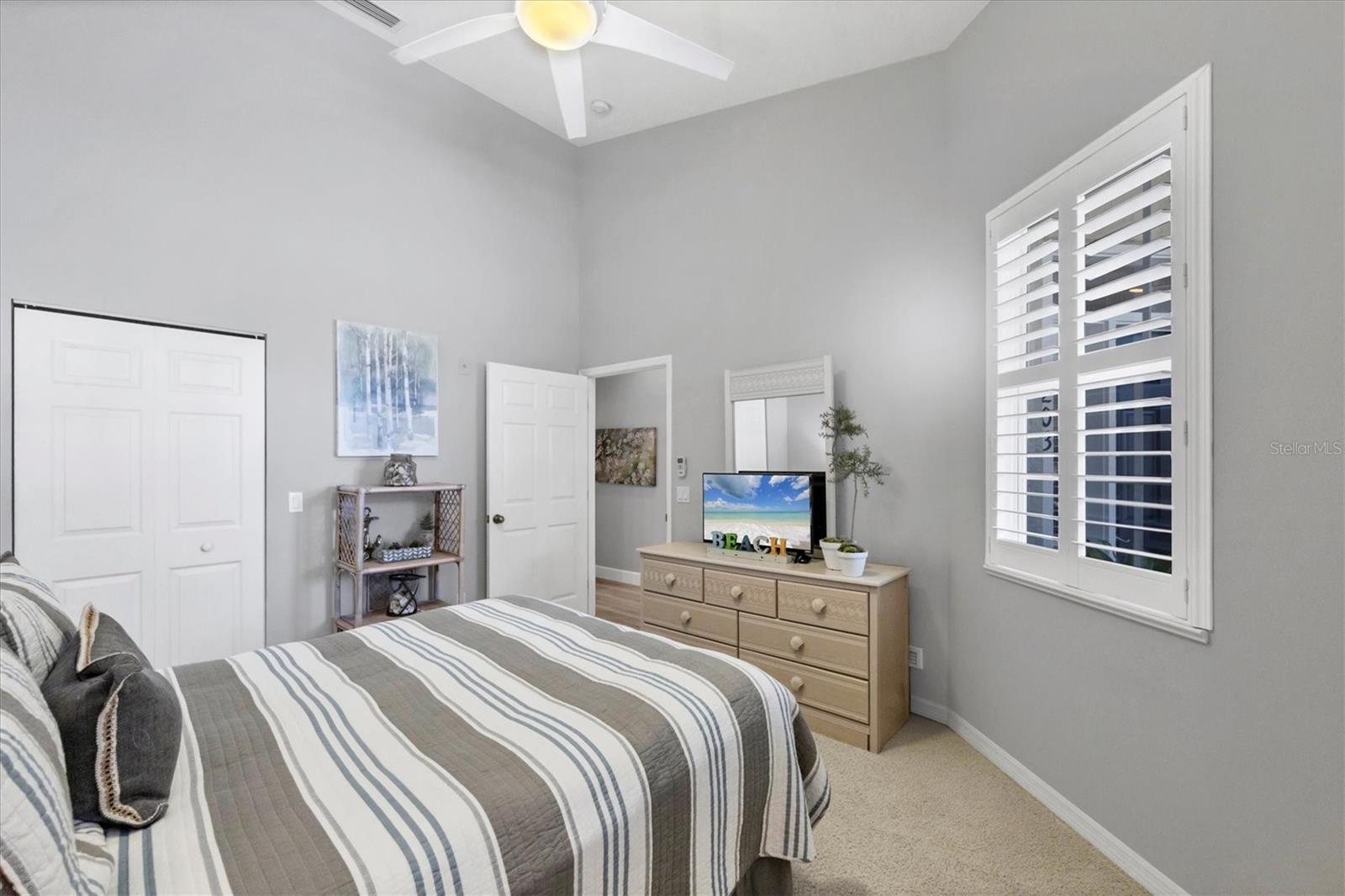 Image 20 of 42 For 119 Woodbridge Drive 203