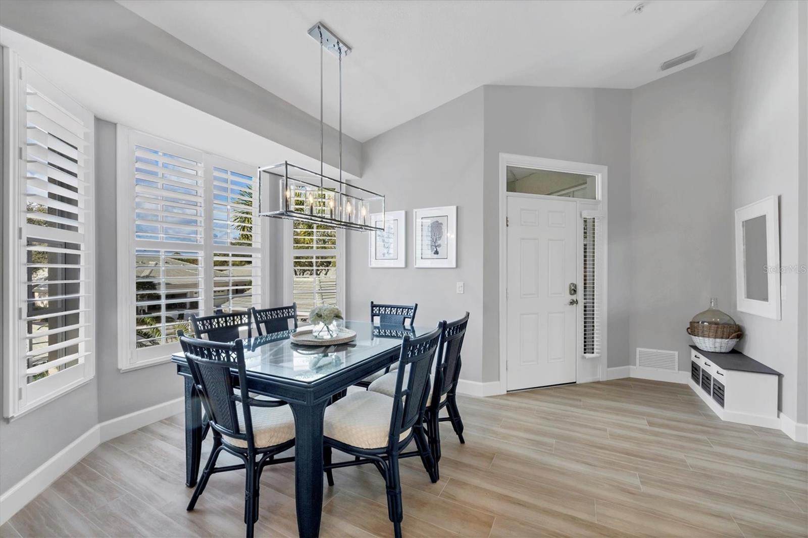 Image 9 of 42 For 119 Woodbridge Drive 203