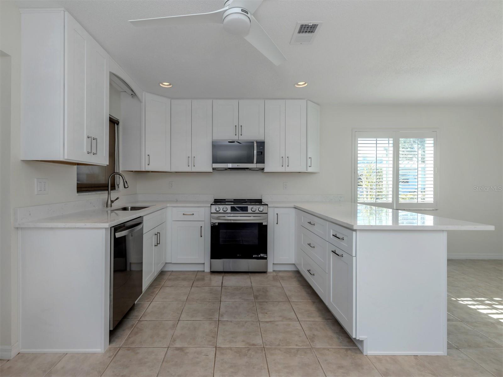 Image 16 of 86 For 611 Fair Winds Drive 611