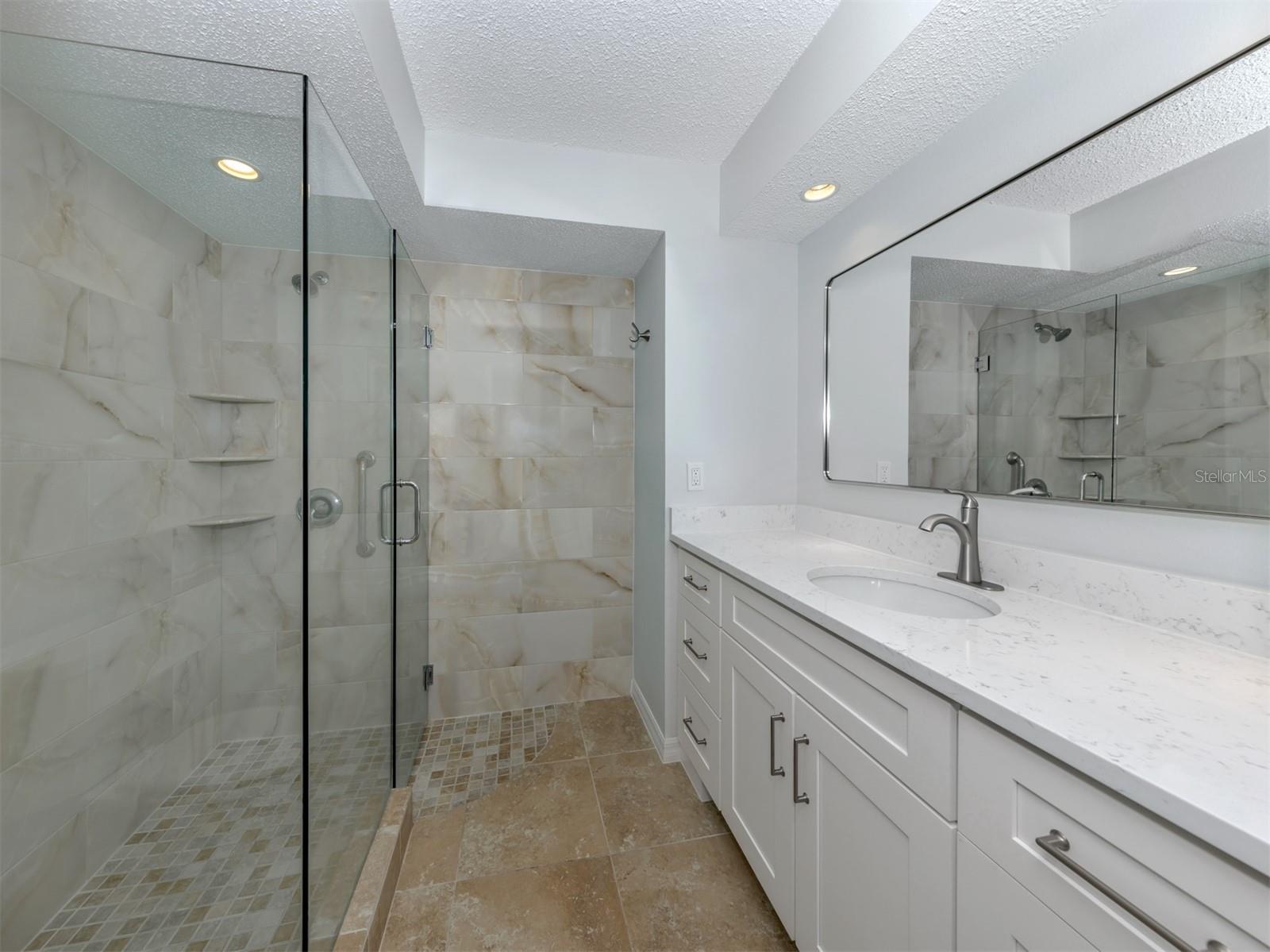 Image 20 of 86 For 611 Fair Winds Drive 611