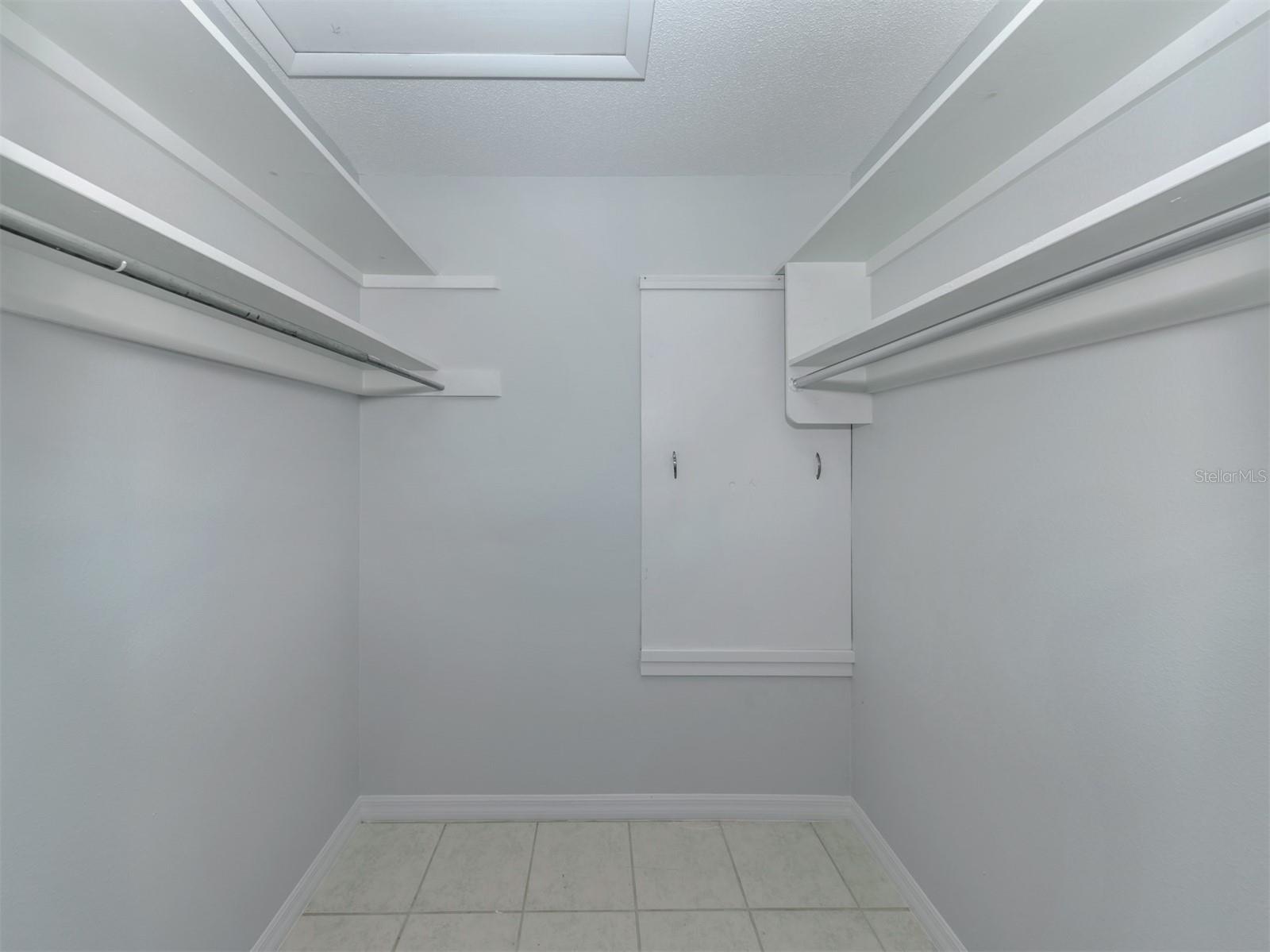 Image 21 of 86 For 611 Fair Winds Drive 611