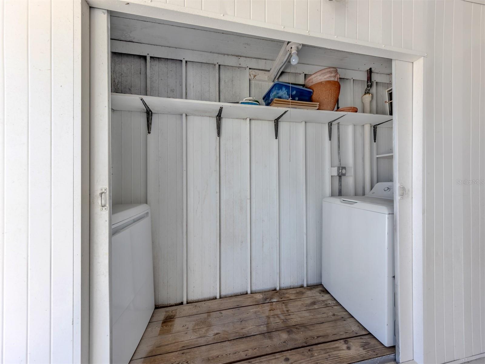 Image 31 of 86 For 611 Fair Winds Drive 611