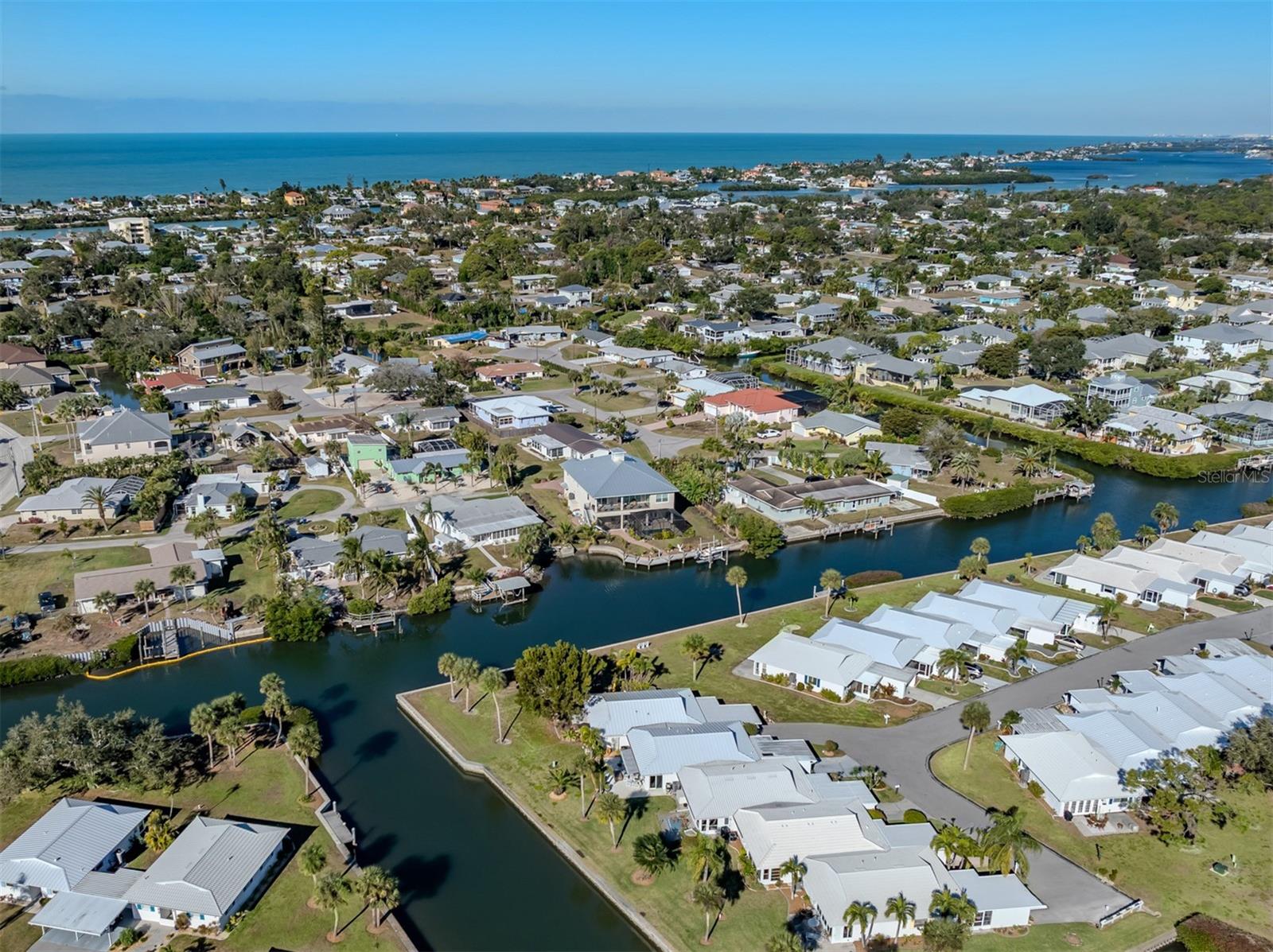 Image 37 of 86 For 611 Fair Winds Drive 611