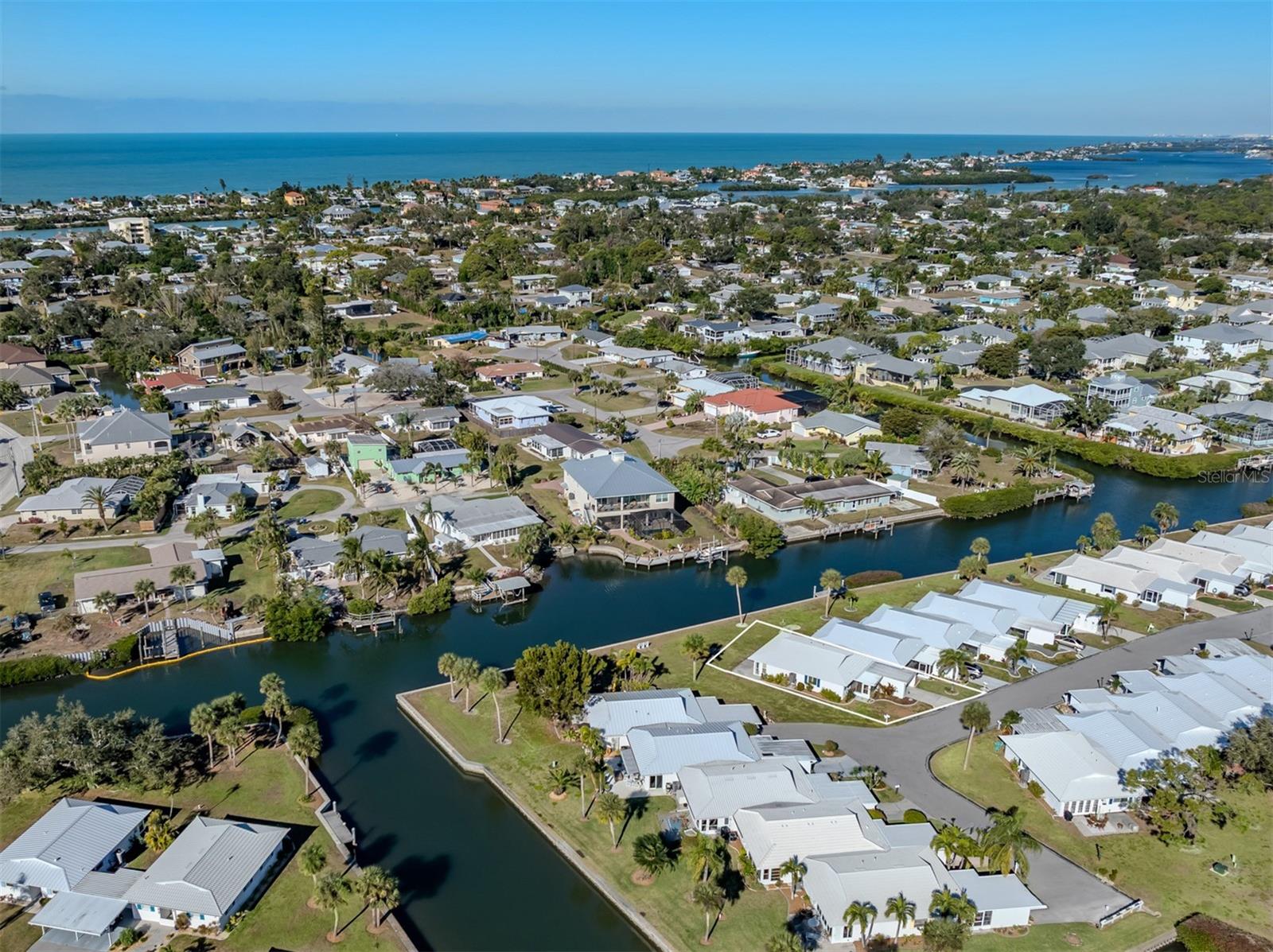 Image 38 of 86 For 611 Fair Winds Drive 611