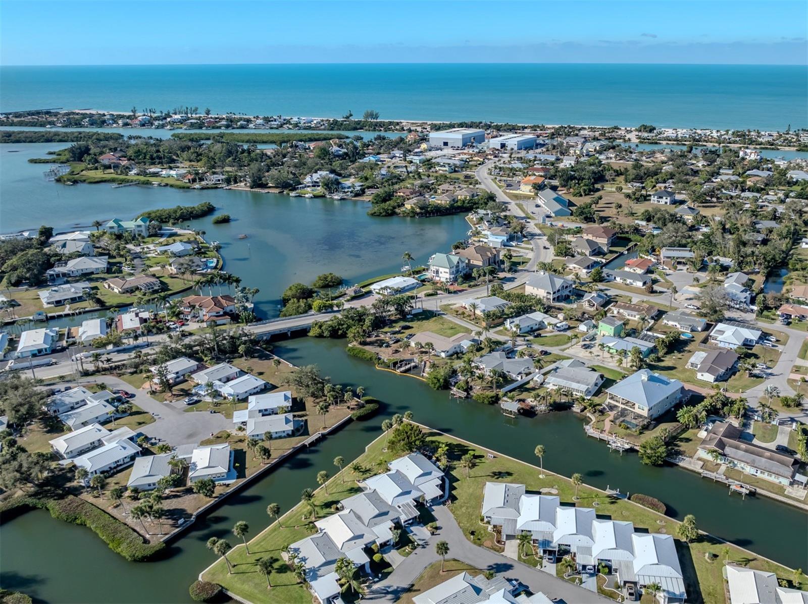 Image 40 of 86 For 611 Fair Winds Drive 611