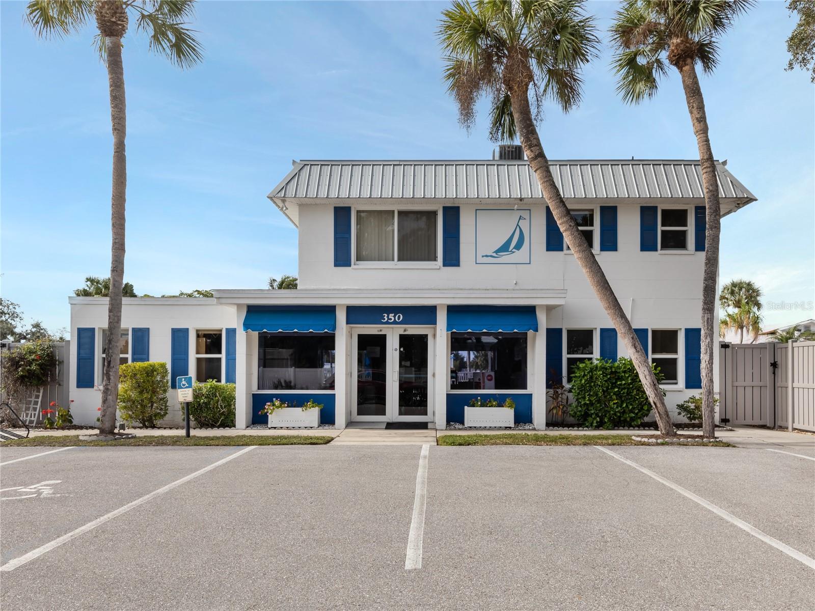 Image 42 of 86 For 611 Fair Winds Drive 611