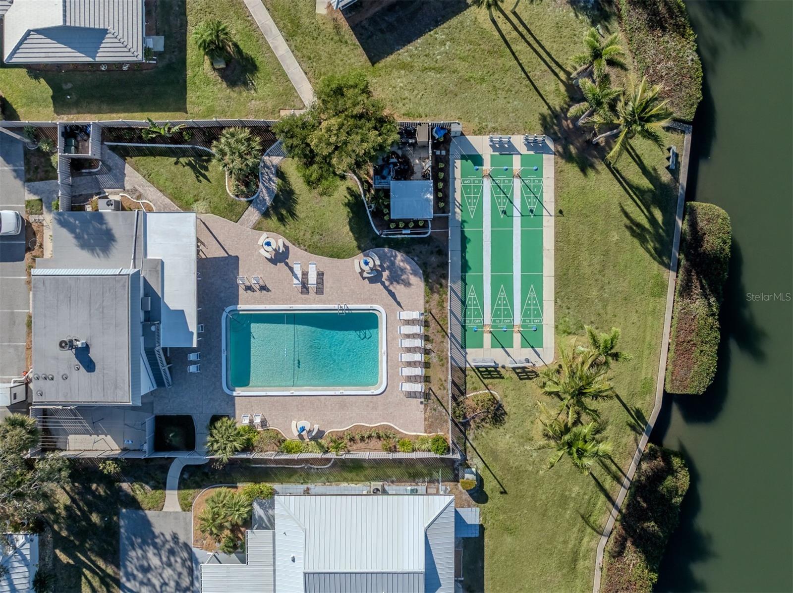 Image 43 of 86 For 611 Fair Winds Drive 611