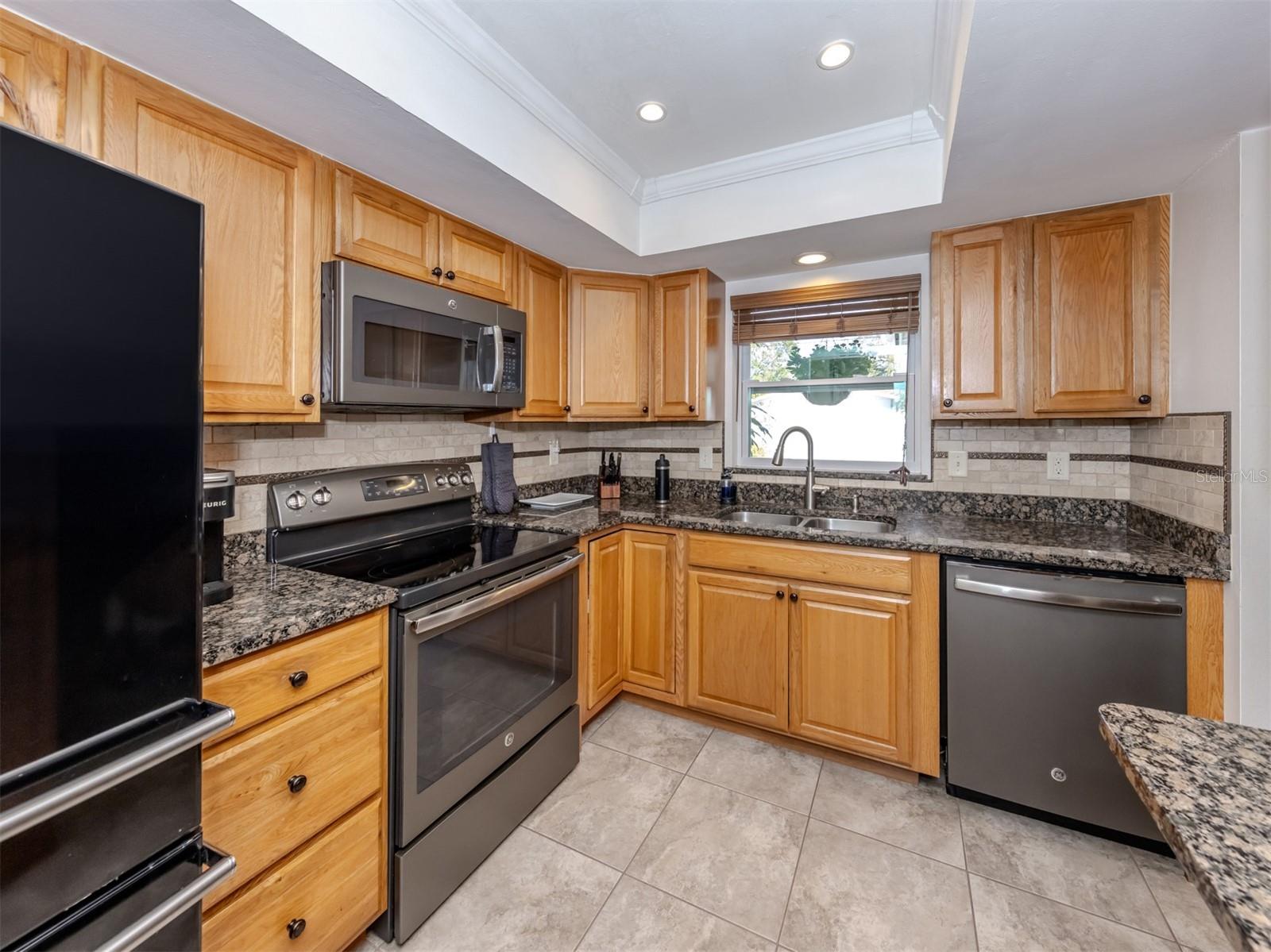 Image 15 of 60 For 1316 Poplar Avenue