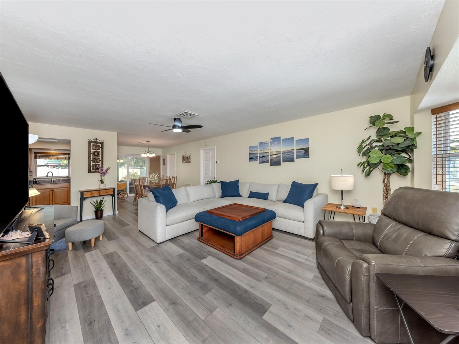 Image 5 of 60 For 1316 Poplar Avenue