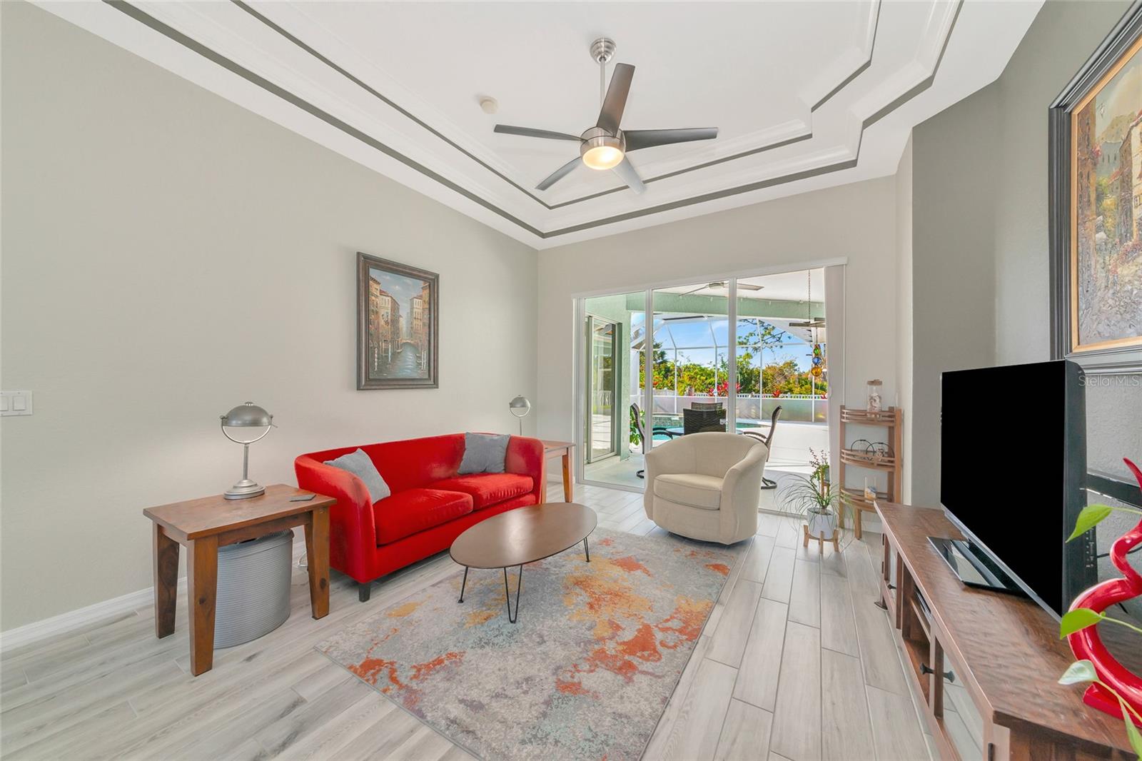 Image 10 of 56 For 1019 Scherer Way