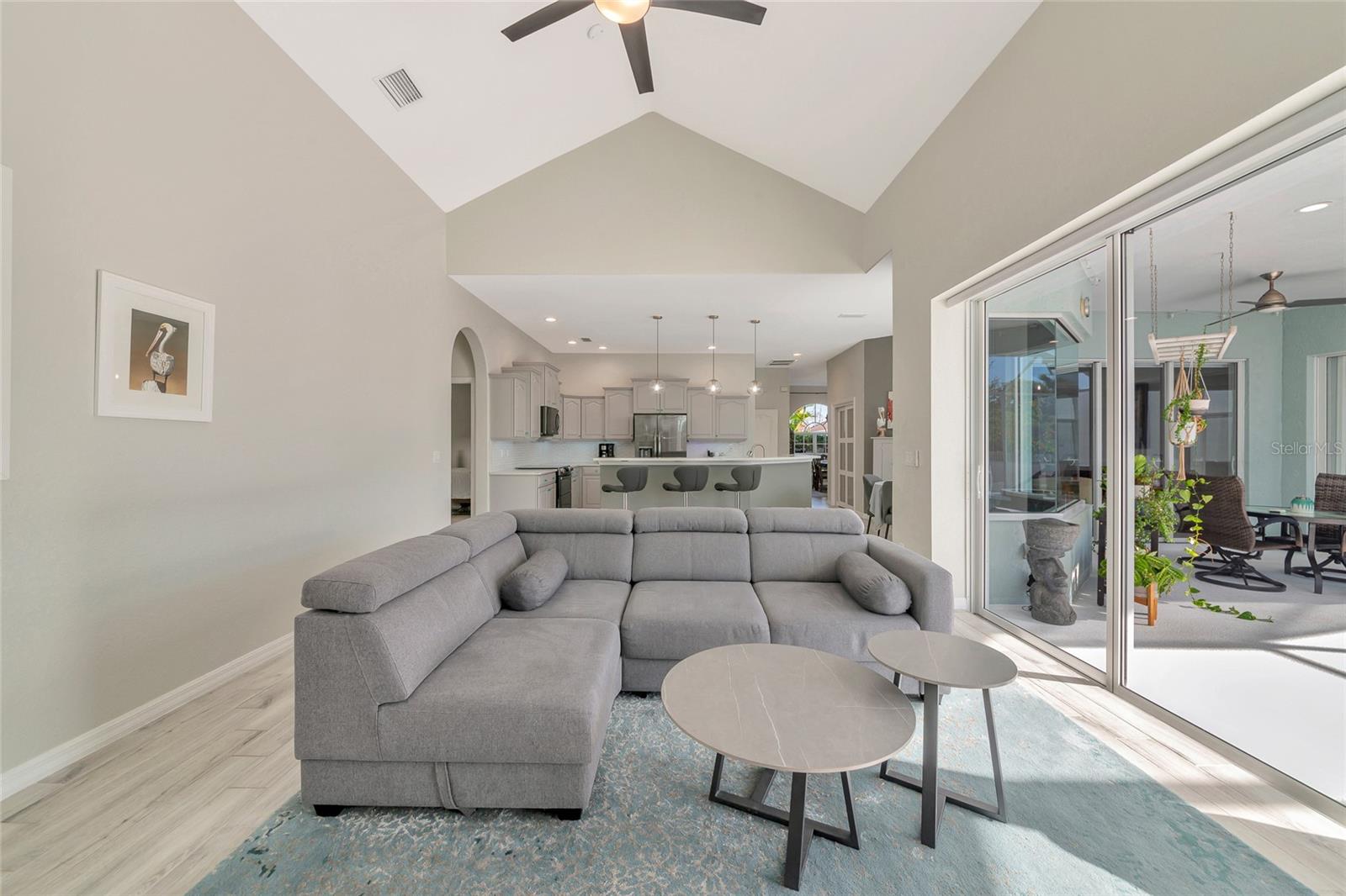 Image 16 of 56 For 1019 Scherer Way