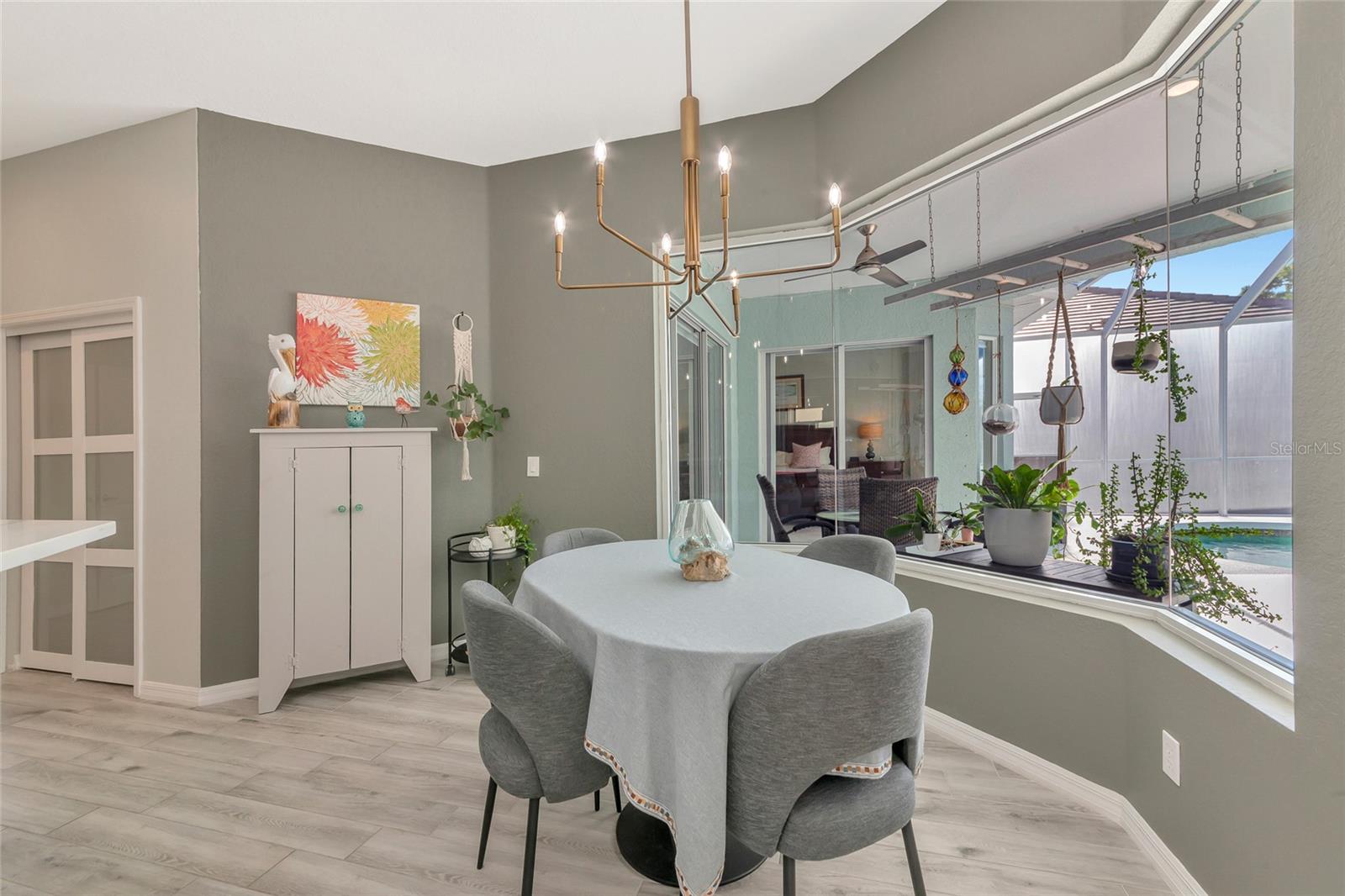 Image 18 of 56 For 1019 Scherer Way