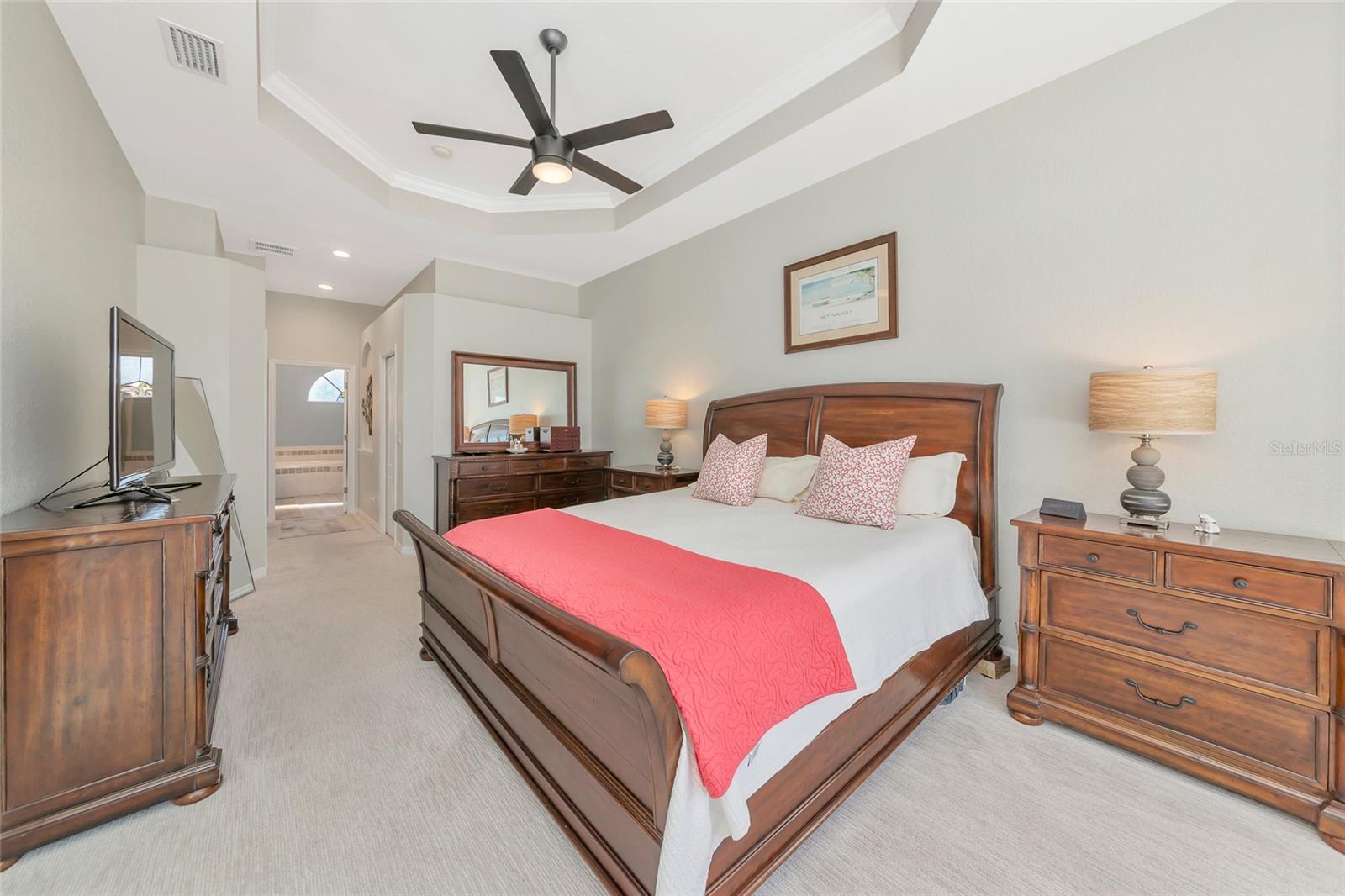 Image 27 of 56 For 1019 Scherer Way