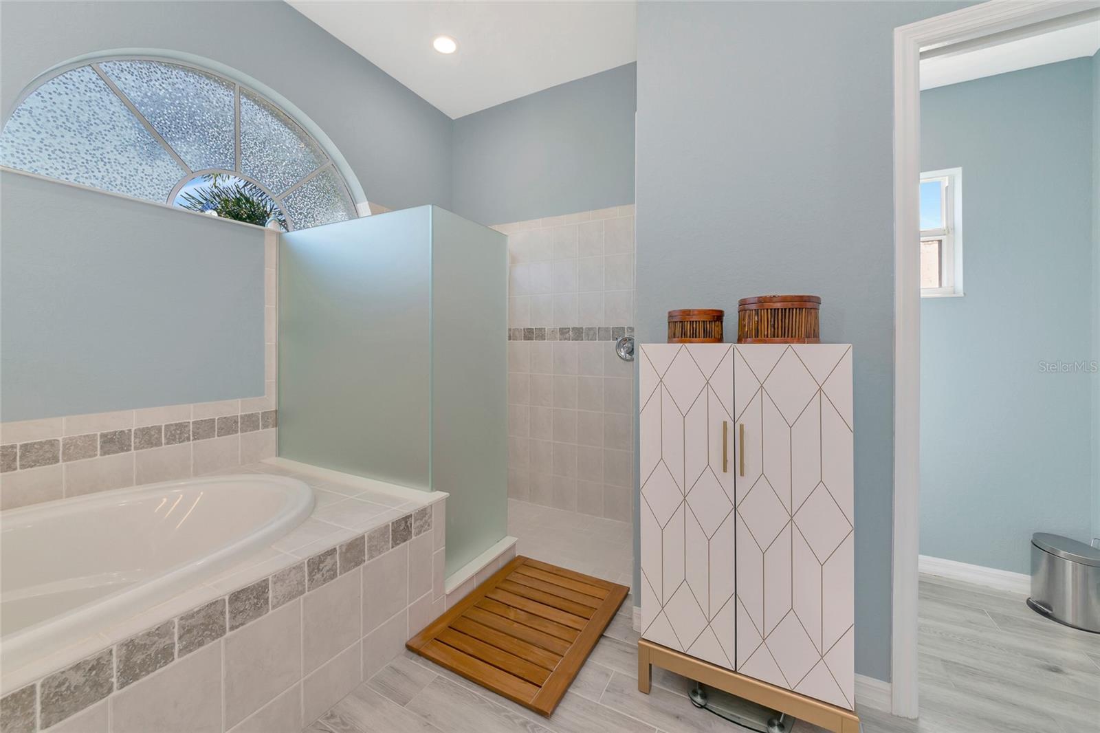 Image 31 of 56 For 1019 Scherer Way