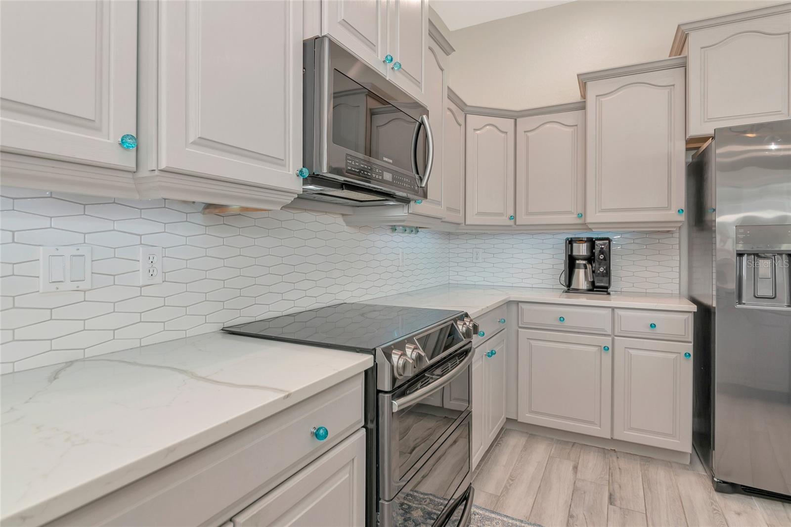 Image 7 of 56 For 1019 Scherer Way