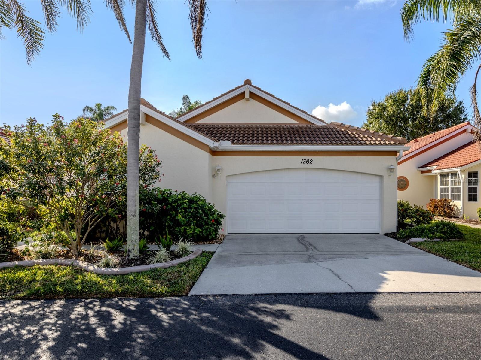 Image 27 of 54 For 1362 Capri Isles Boulevard 57