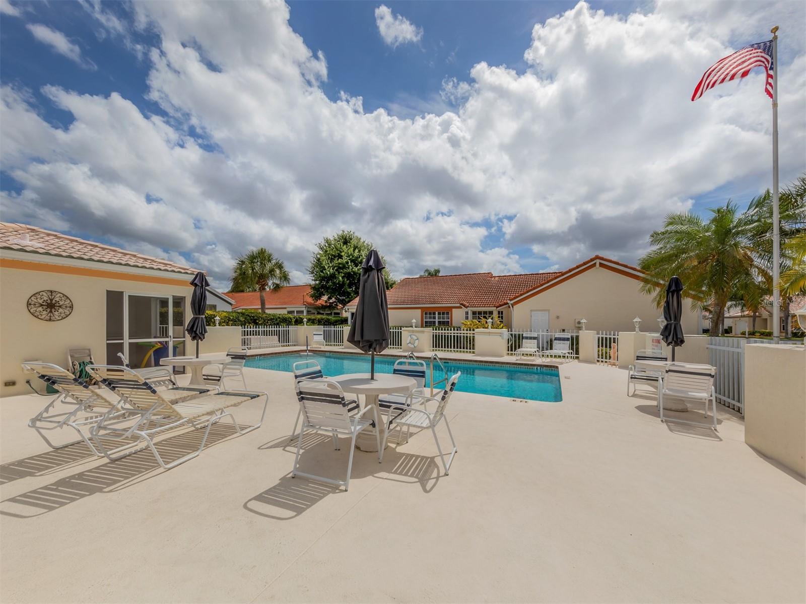 Image 34 of 54 For 1362 Capri Isles Boulevard 57