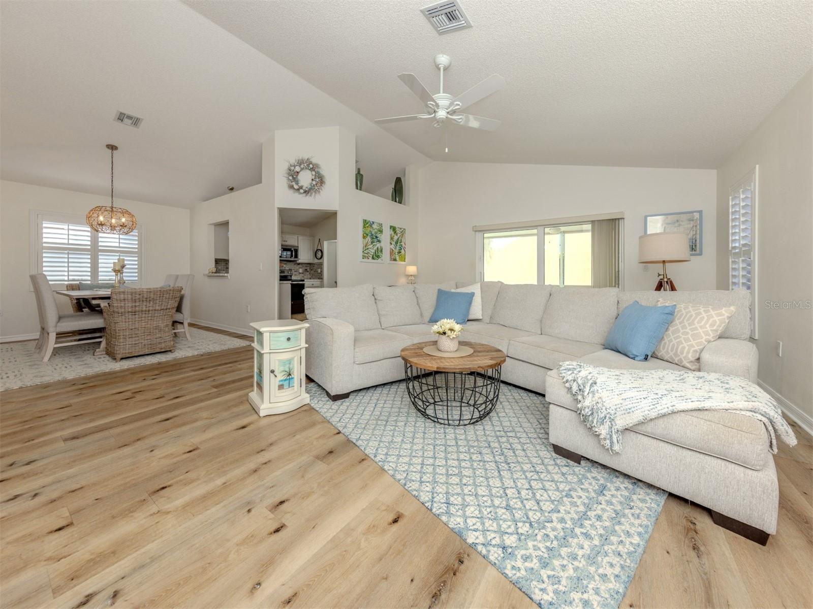 Image 4 of 54 For 1362 Capri Isles Boulevard 57