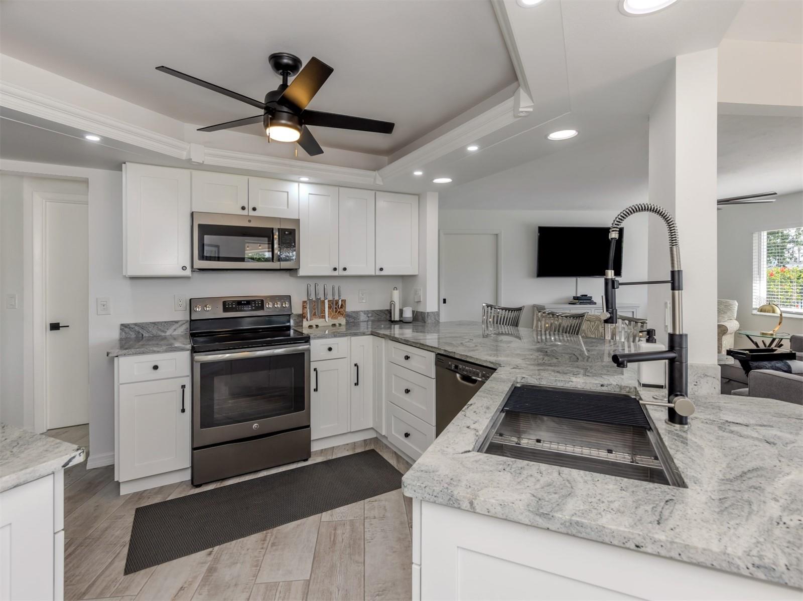 Image 15 of 91 For 1232 Pine Needle Road